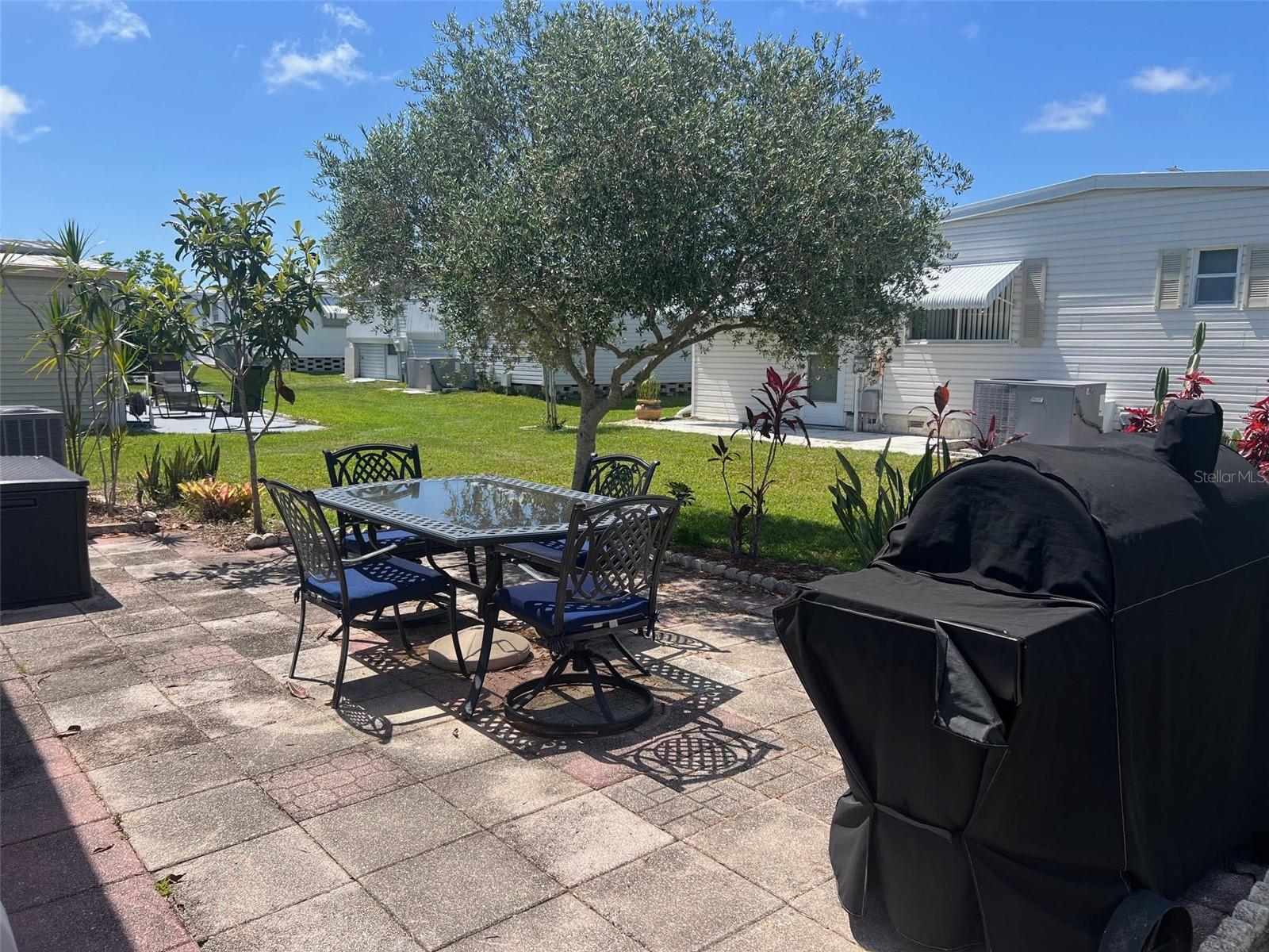 Image 4 of 31 For 758 Royal Palm Circle