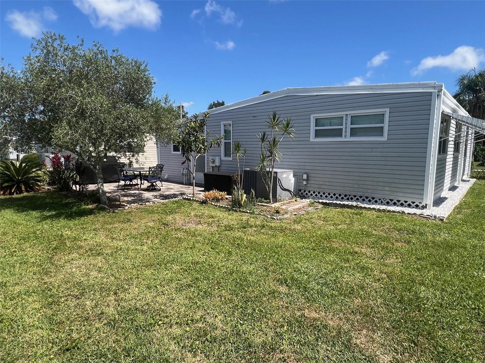 Image 6 of 31 For 758 Royal Palm Circle