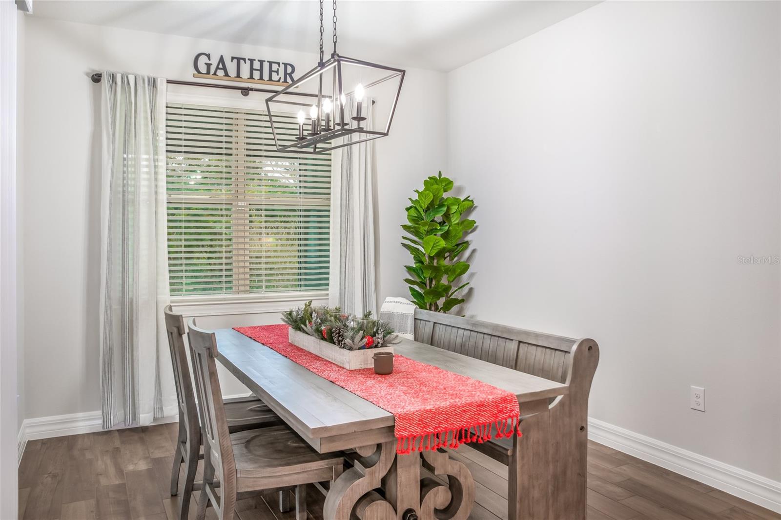Image 11 of 25 For 13877 Carlow Park Drive