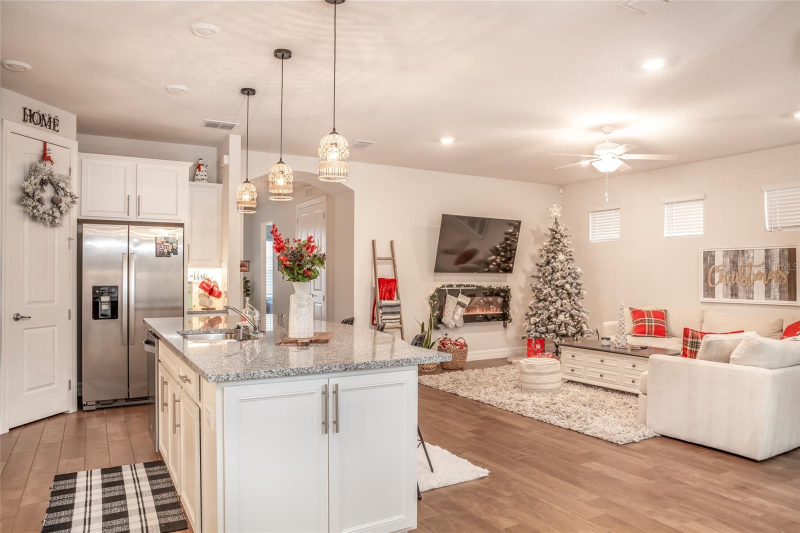 Image 15 of 25 For 13877 Carlow Park Drive