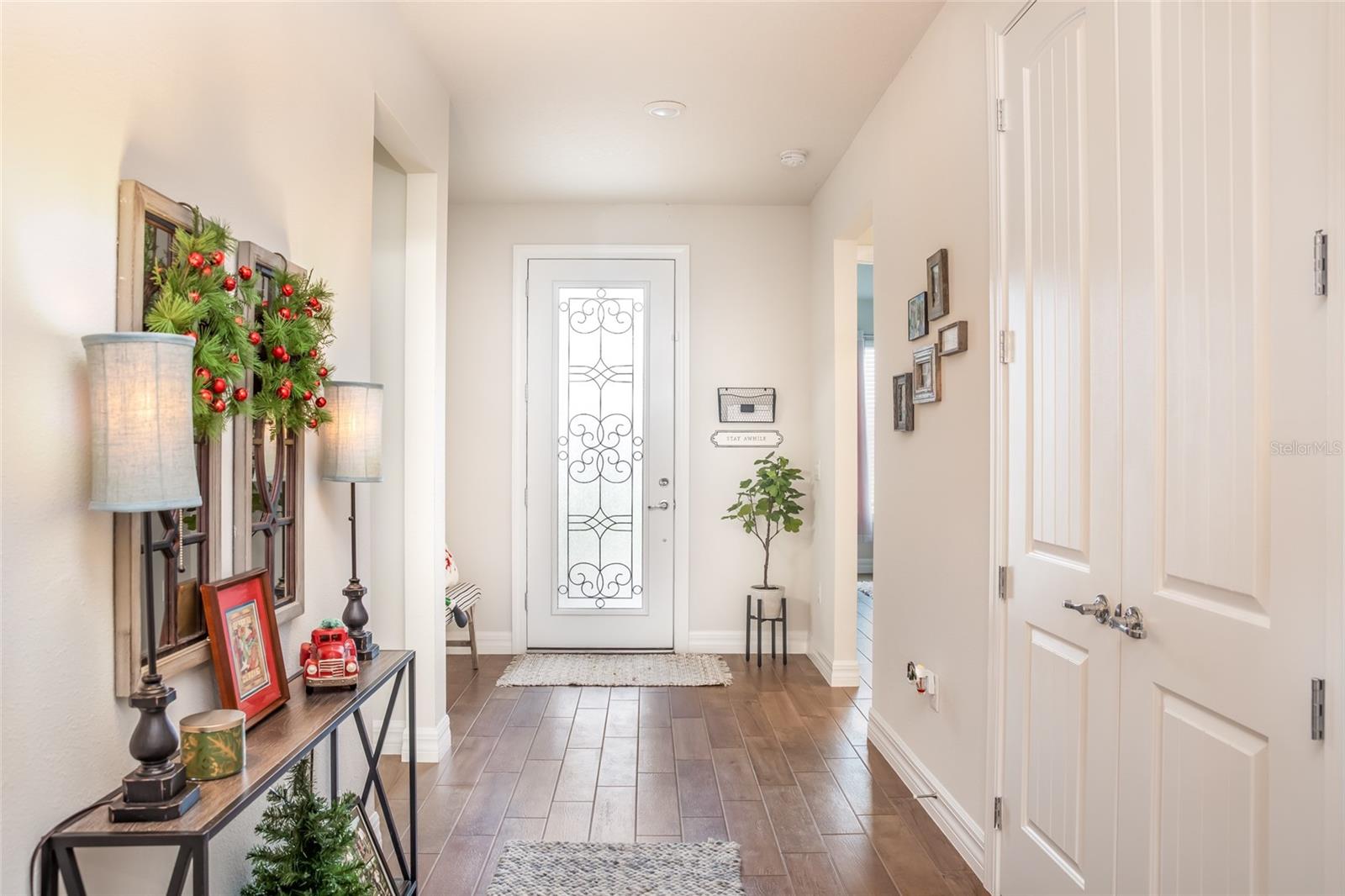 Image 3 of 25 For 13877 Carlow Park Drive