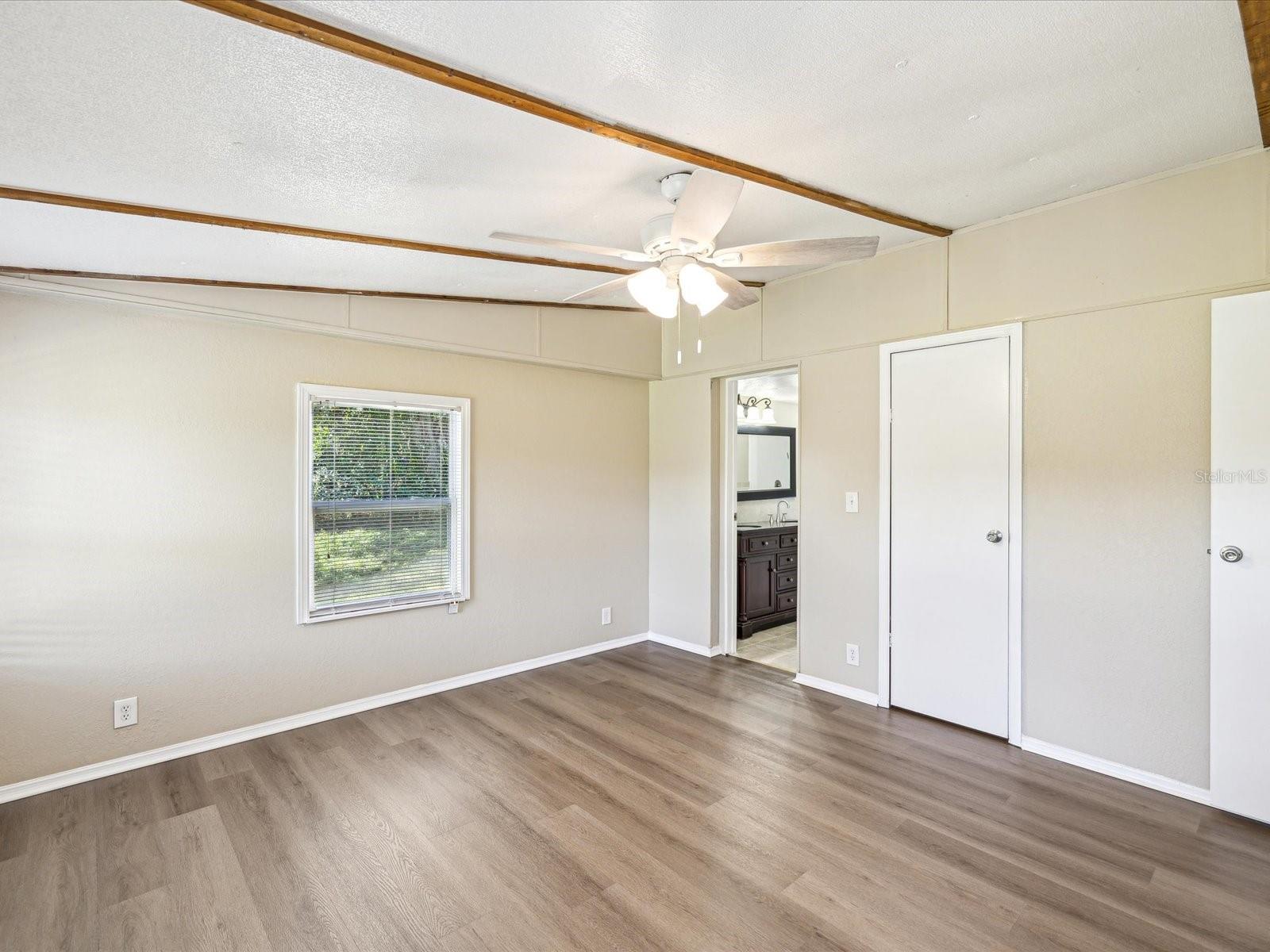 Image 15 of 46 For 10101 Shay Court
