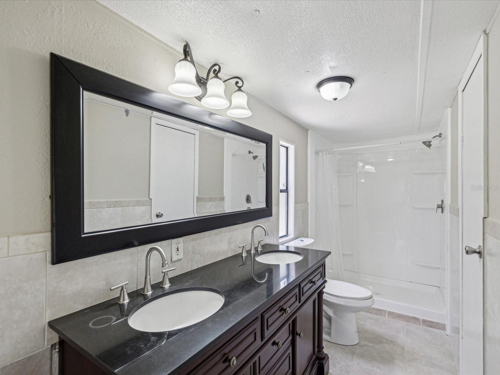 Image 16 of 46 For 10101 Shay Court