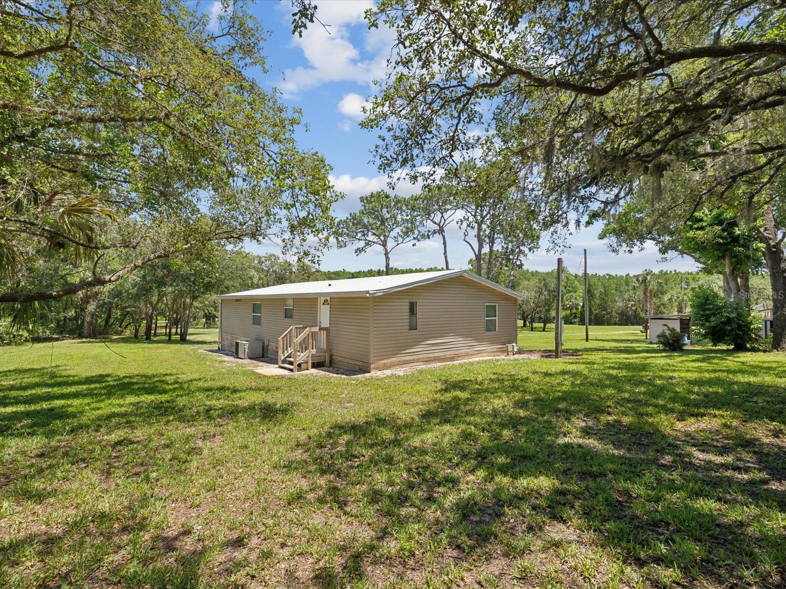 Image 33 of 46 For 10101 Shay Court