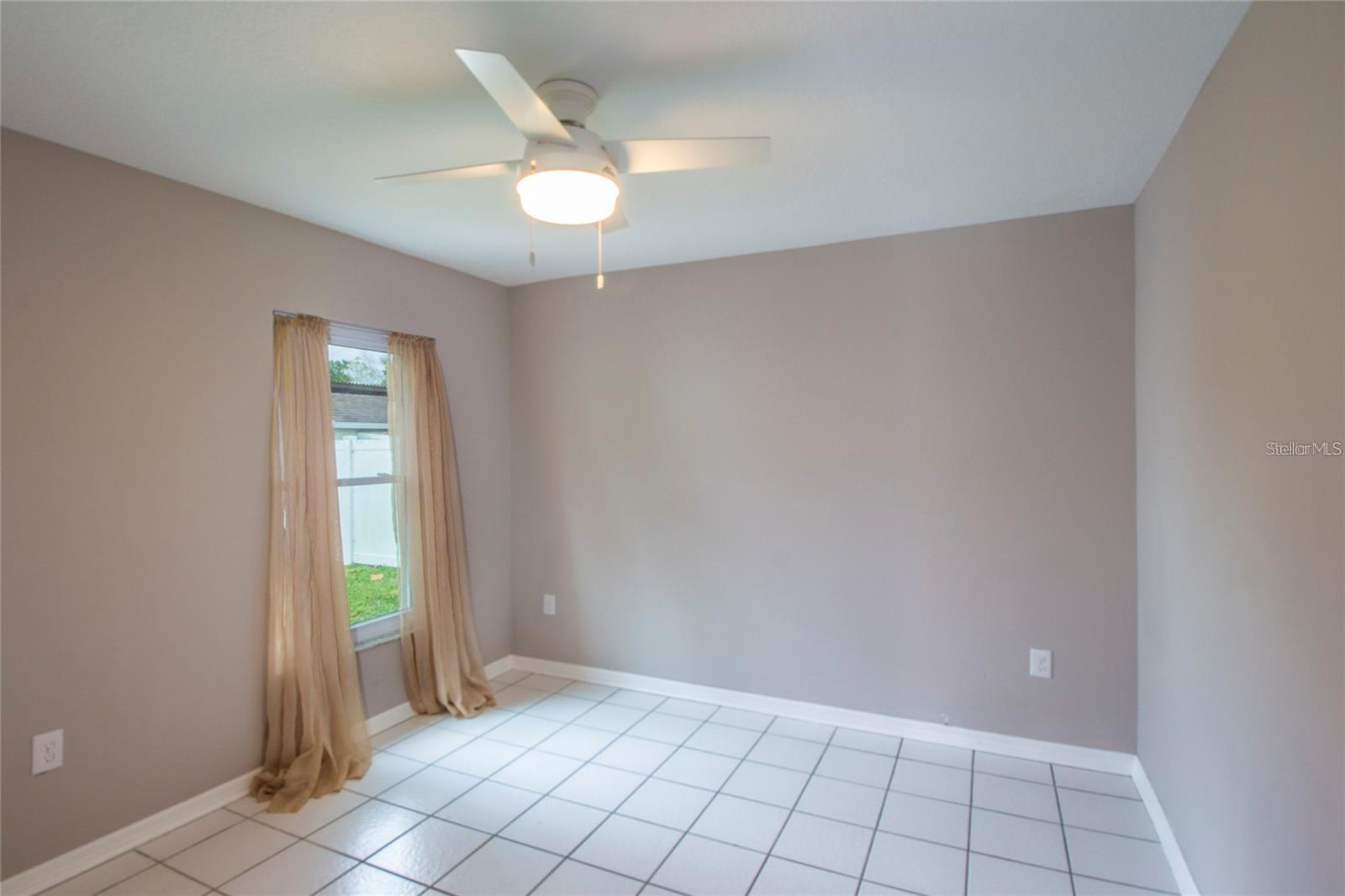 Image 18 of 27 For 17508 Isbell Lane