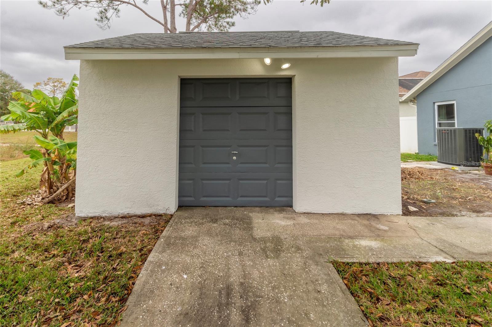 Image 23 of 27 For 17508 Isbell Lane