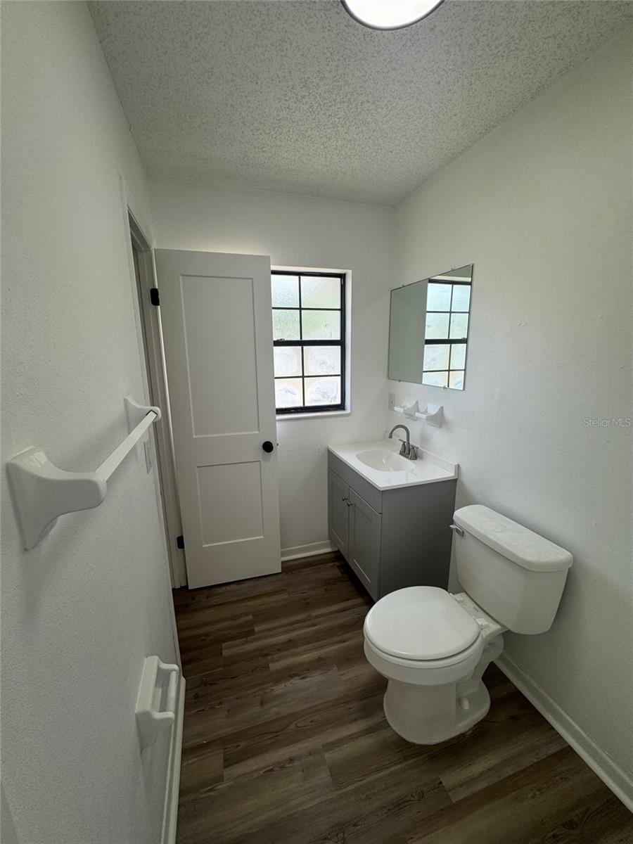 Image 11 of 15 For 45652 Ohio Street