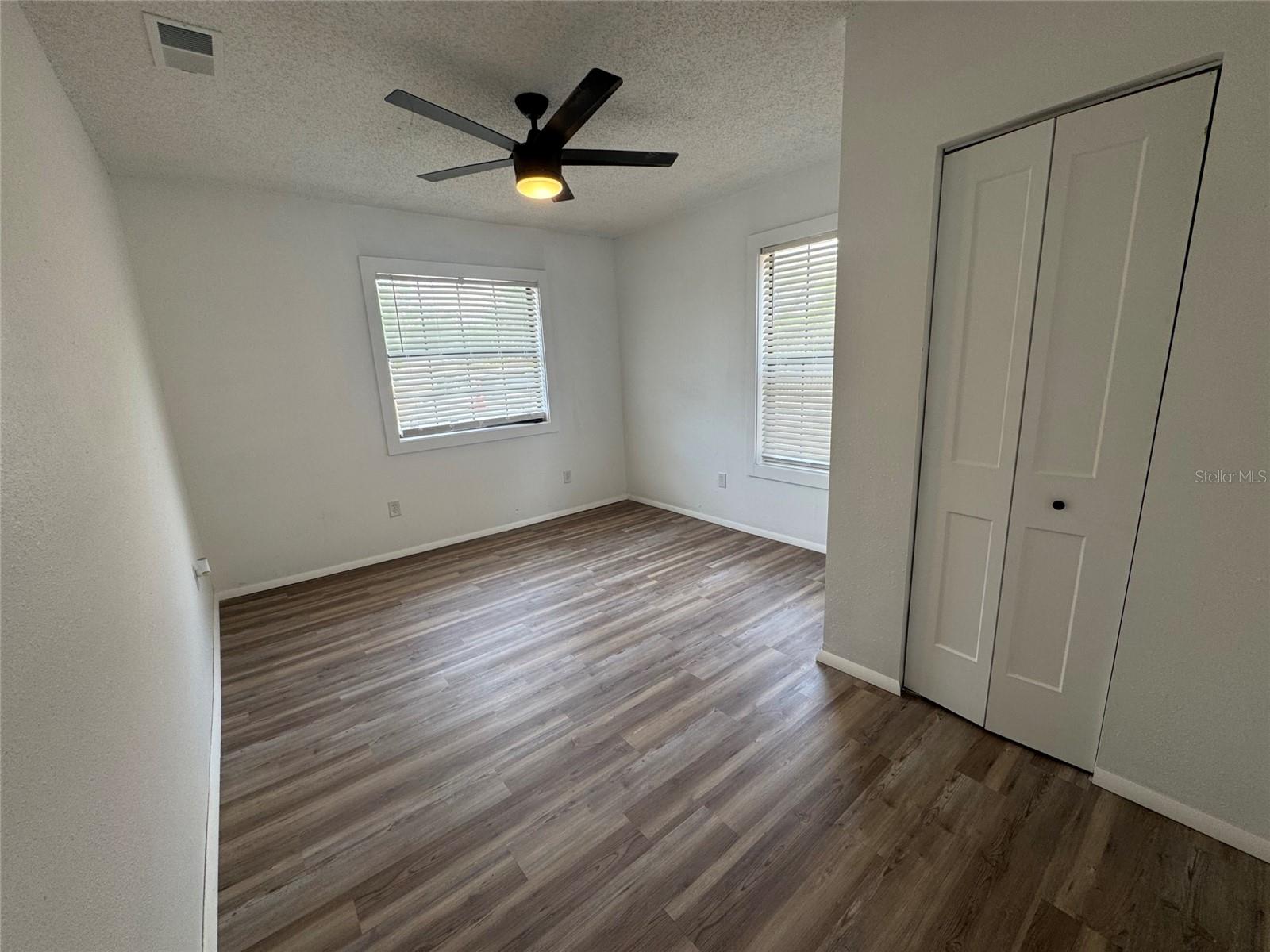 Image 14 of 15 For 45652 Ohio Street