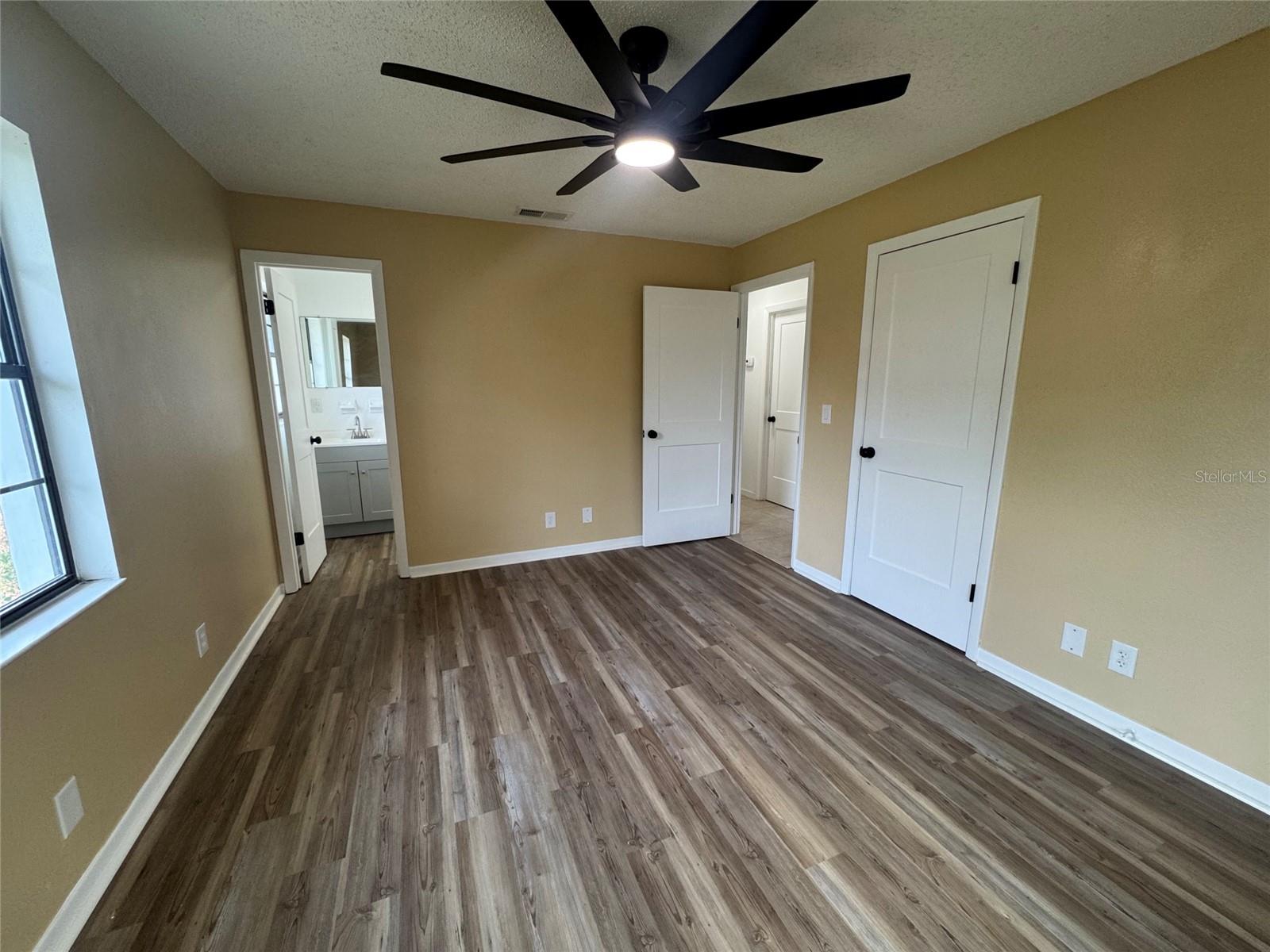 Image 9 of 15 For 45652 Ohio Street