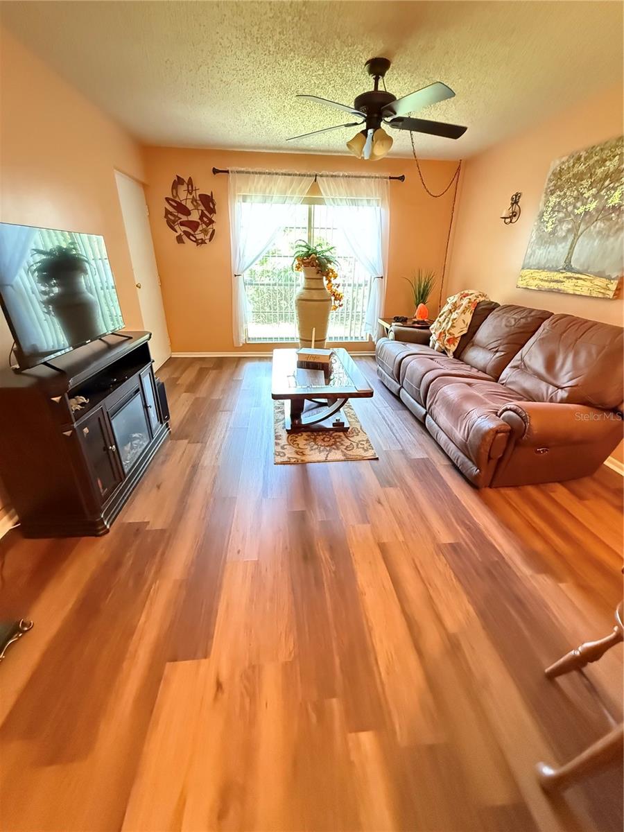 Image 13 of 35 For 2625 State Road 590  913