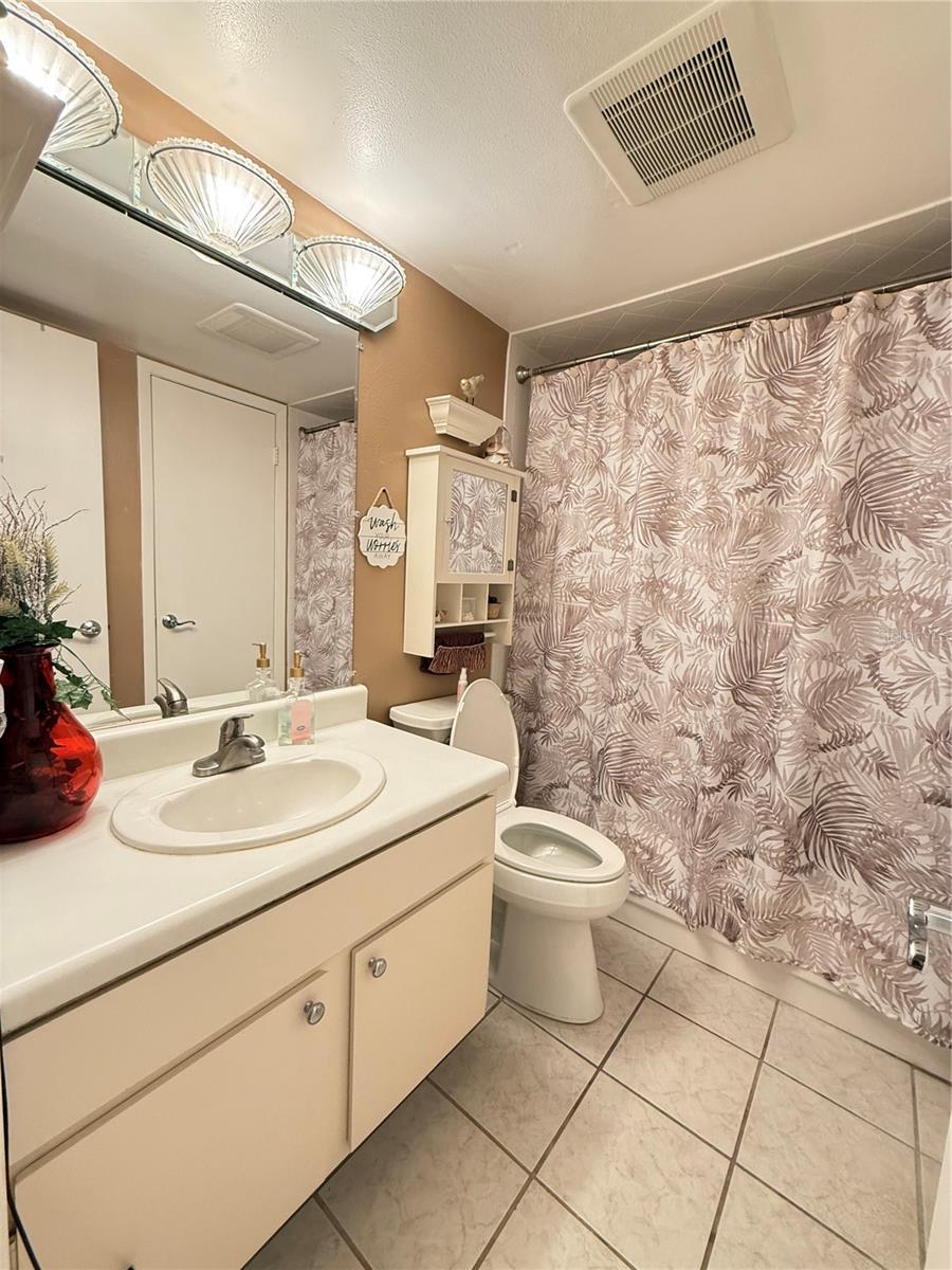 Image 22 of 35 For 2625 State Road 590  913