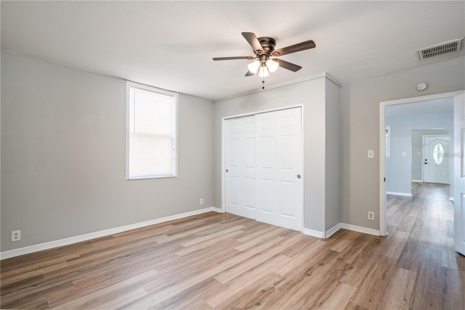 Image 18 of 46 For 2406 Clark Street