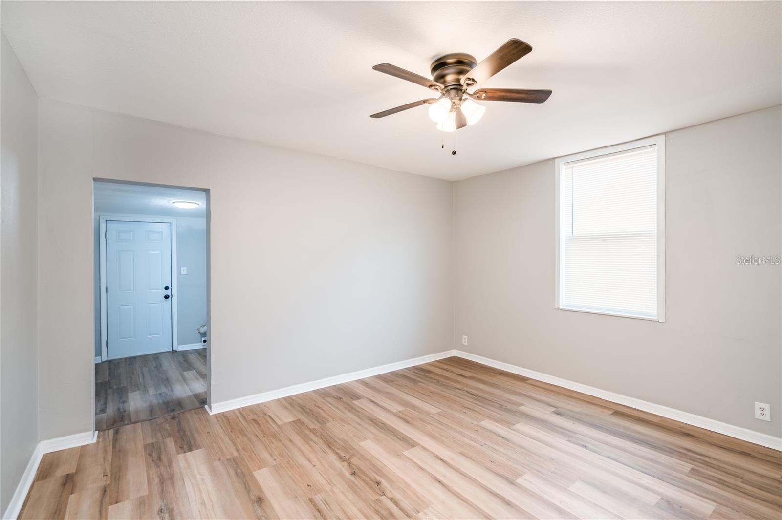 Image 19 of 46 For 2406 Clark Street