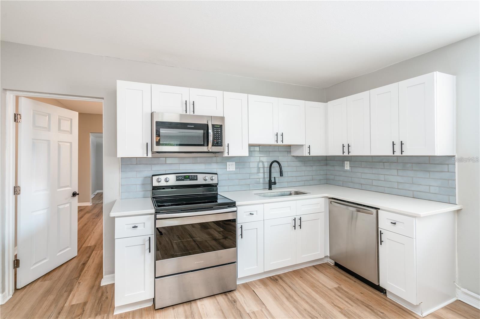 Image 20 of 46 For 2406 Clark Street