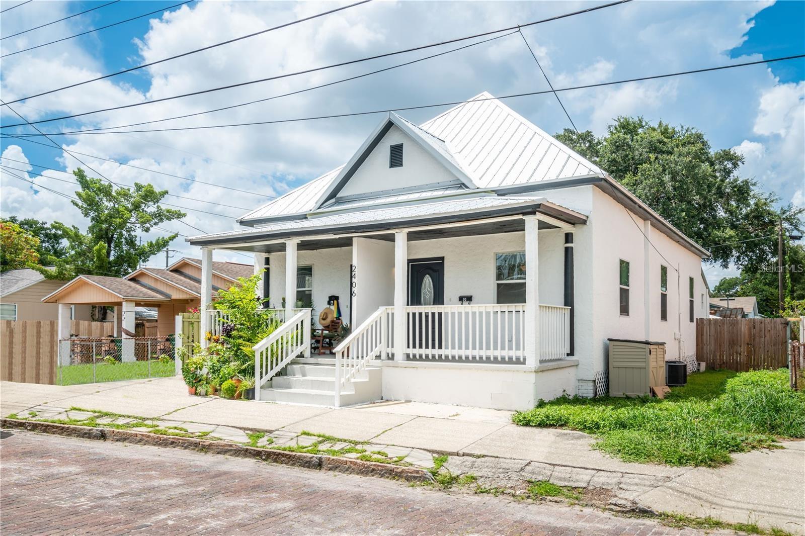 Image 4 of 46 For 2406 Clark Street