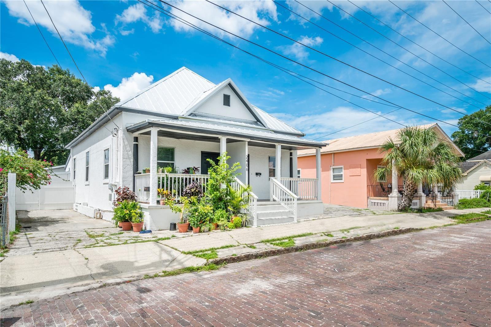 Image 5 of 46 For 2406 Clark Street