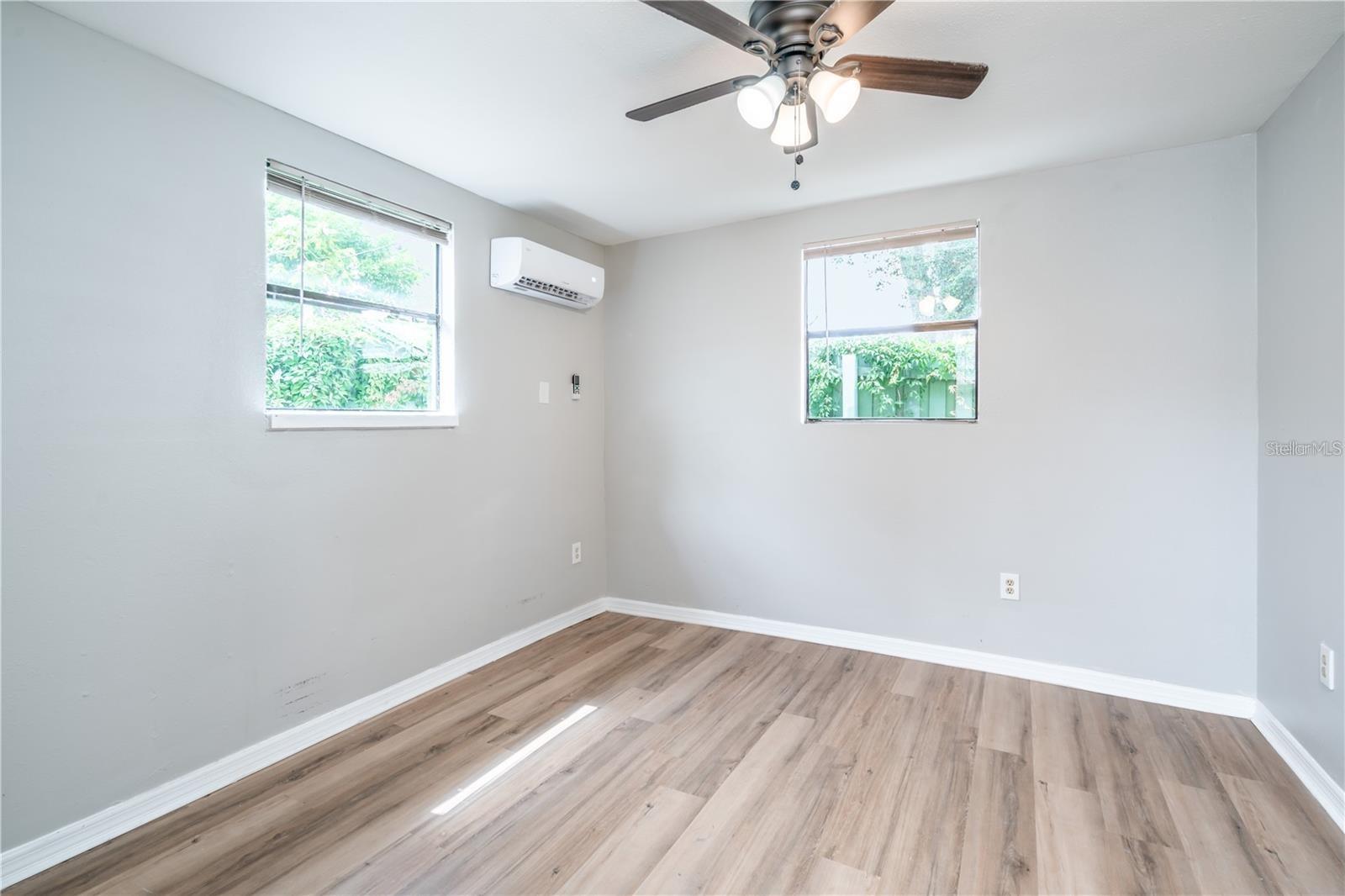 Image 8 of 46 For 2406 Clark Street