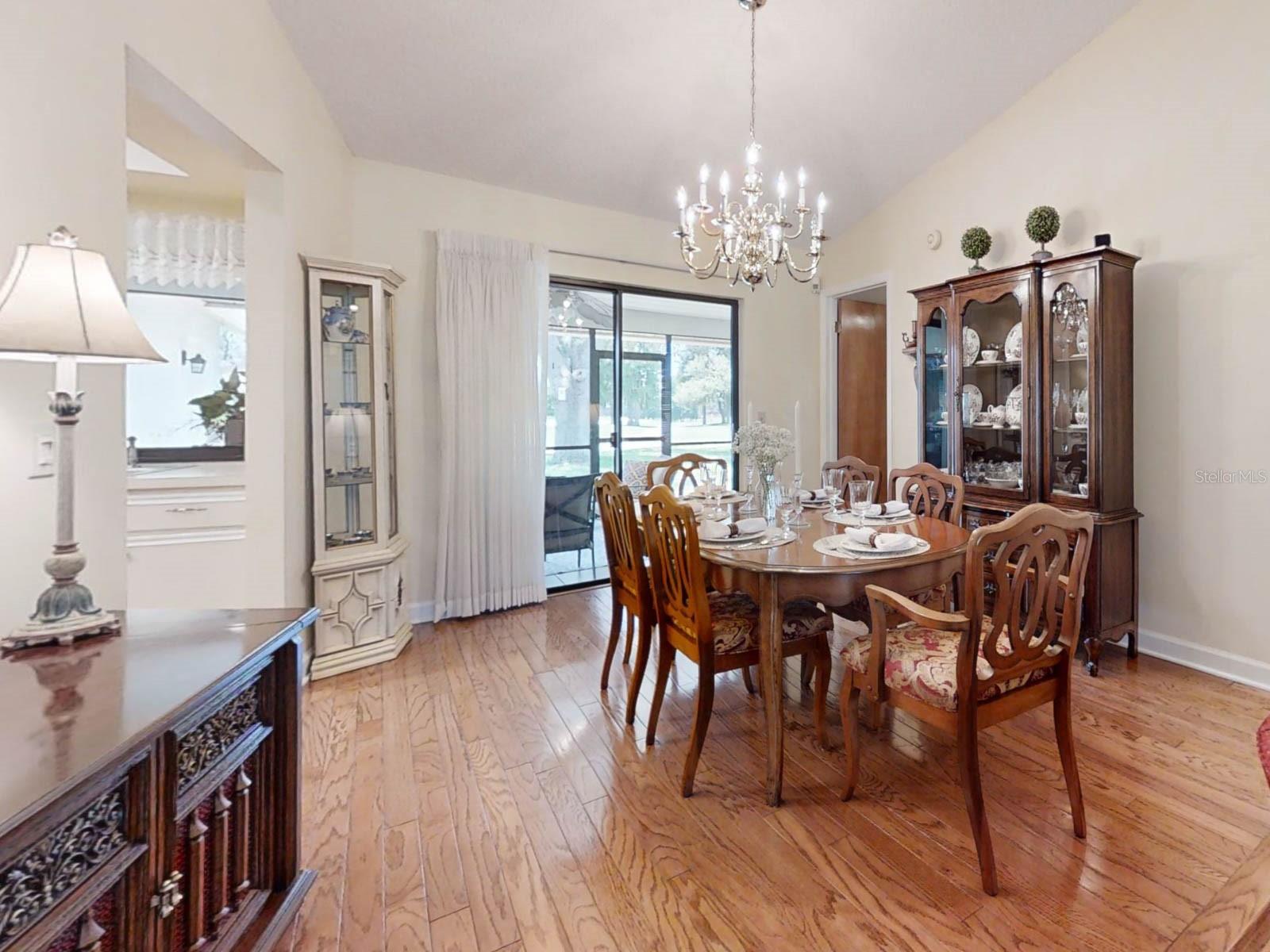 Image 18 of 31 For 2517 Bucknell Drive