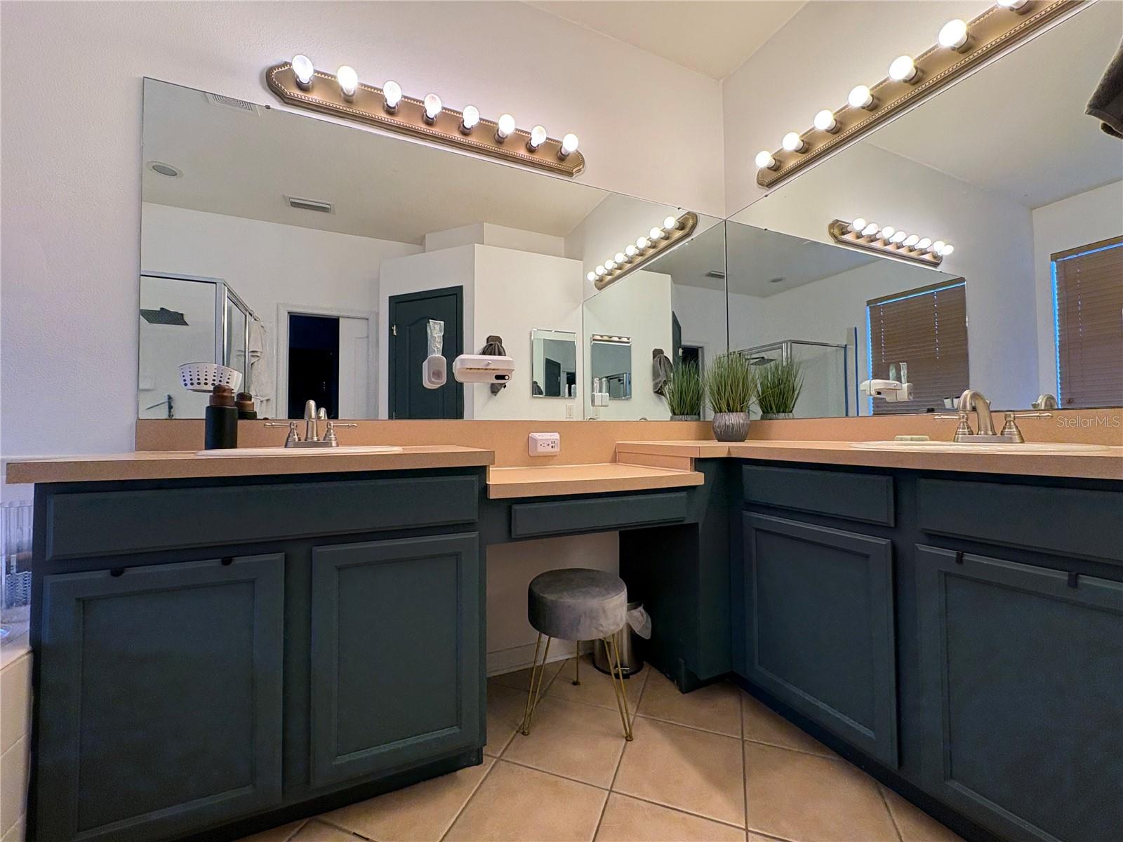 Image 18 of 28 For 8709 Sandy Plains Drive