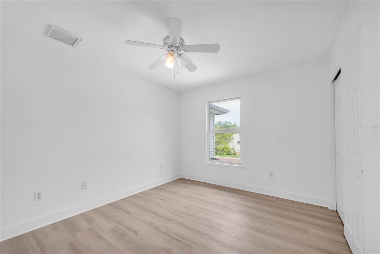 Image 22 of 47 For 2807 57th Street S