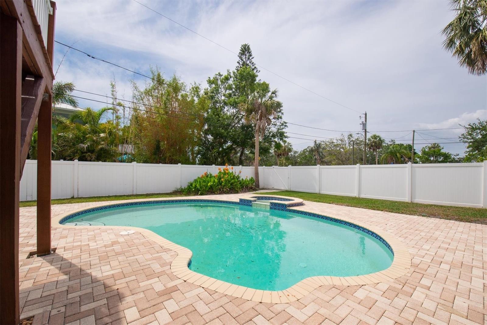 Image 30 of 47 For 2807 57th Street S