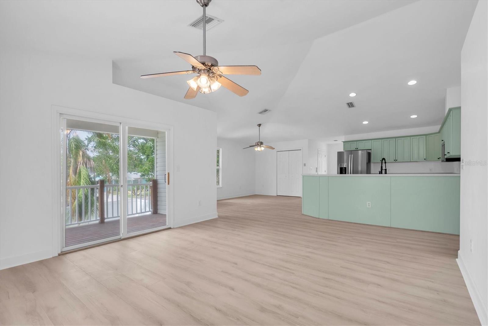 Image 6 of 47 For 2807 57th Street S