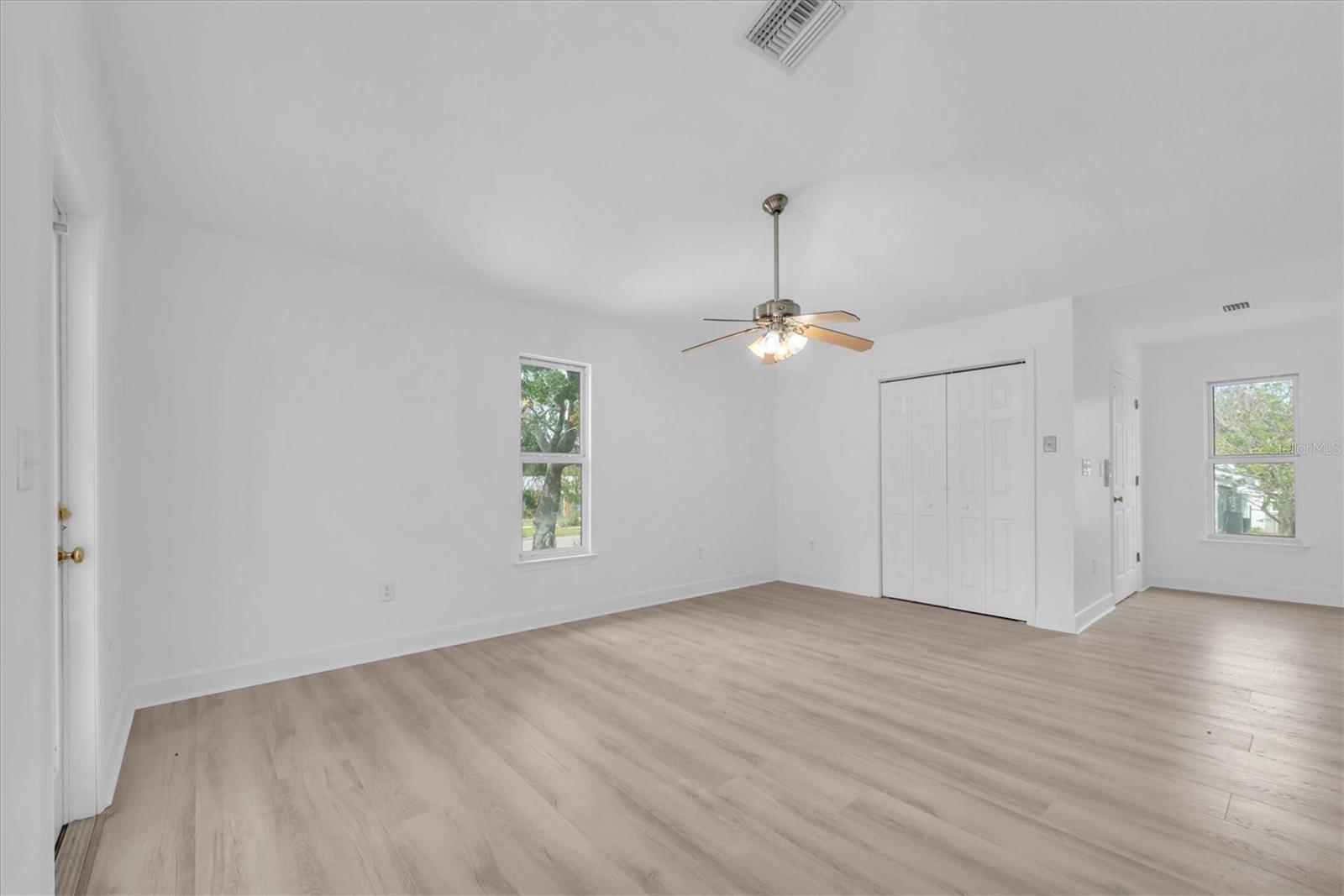 Image 9 of 47 For 2807 57th Street S