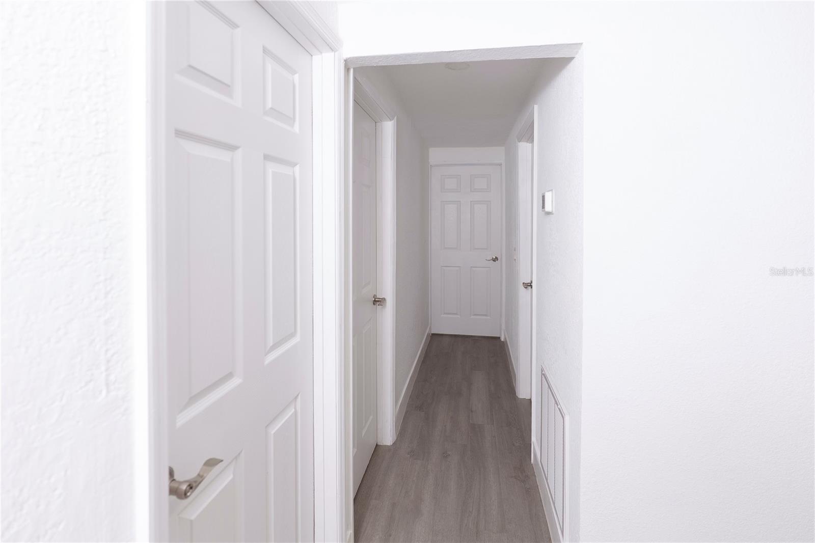 Listing photo id 18 for 5510 12th Street