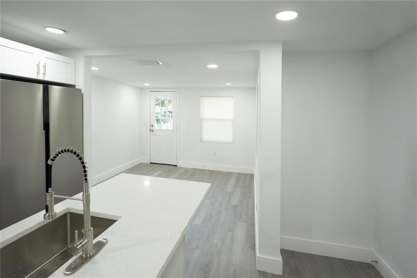 Listing photo id 5 for 5510 12th Street