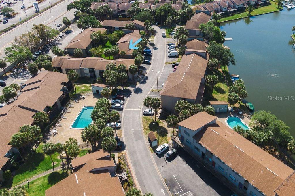 Listing photo id 21 for 6324 Newtown Circle 24b1