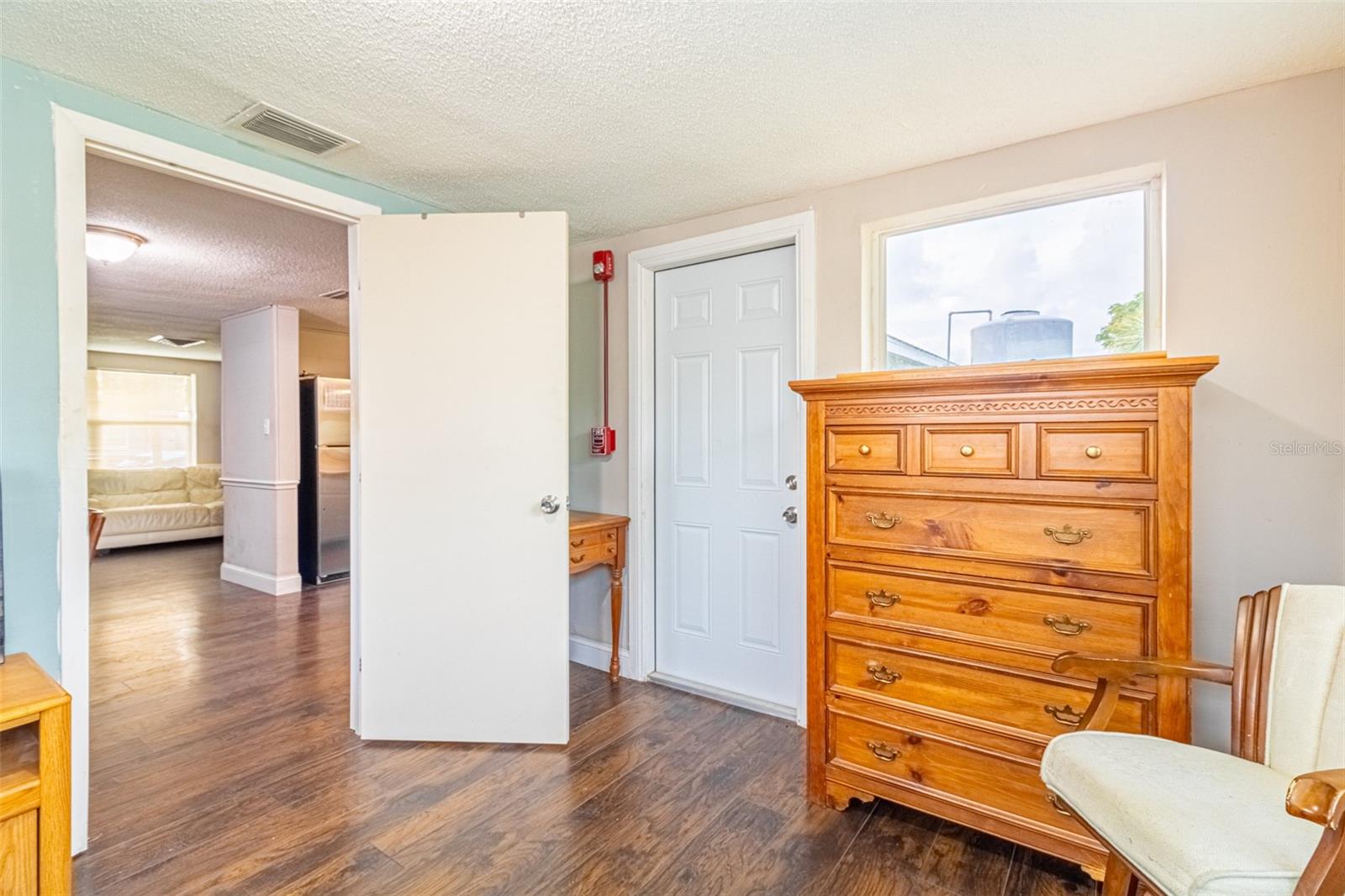 Listing photo id 8 for 9020 Gray Fox Lane