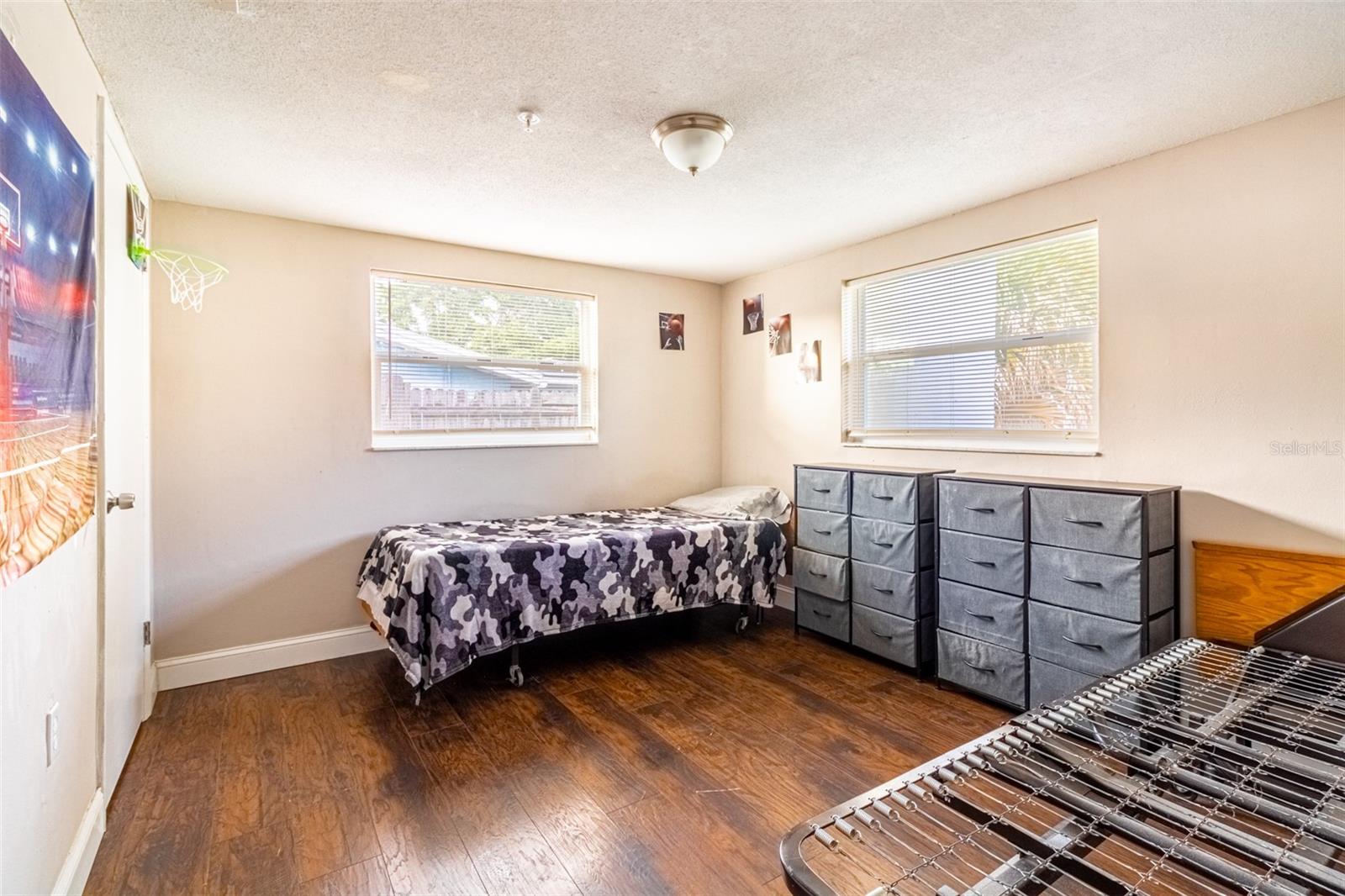 Listing photo id 11 for 9020 Gray Fox Lane