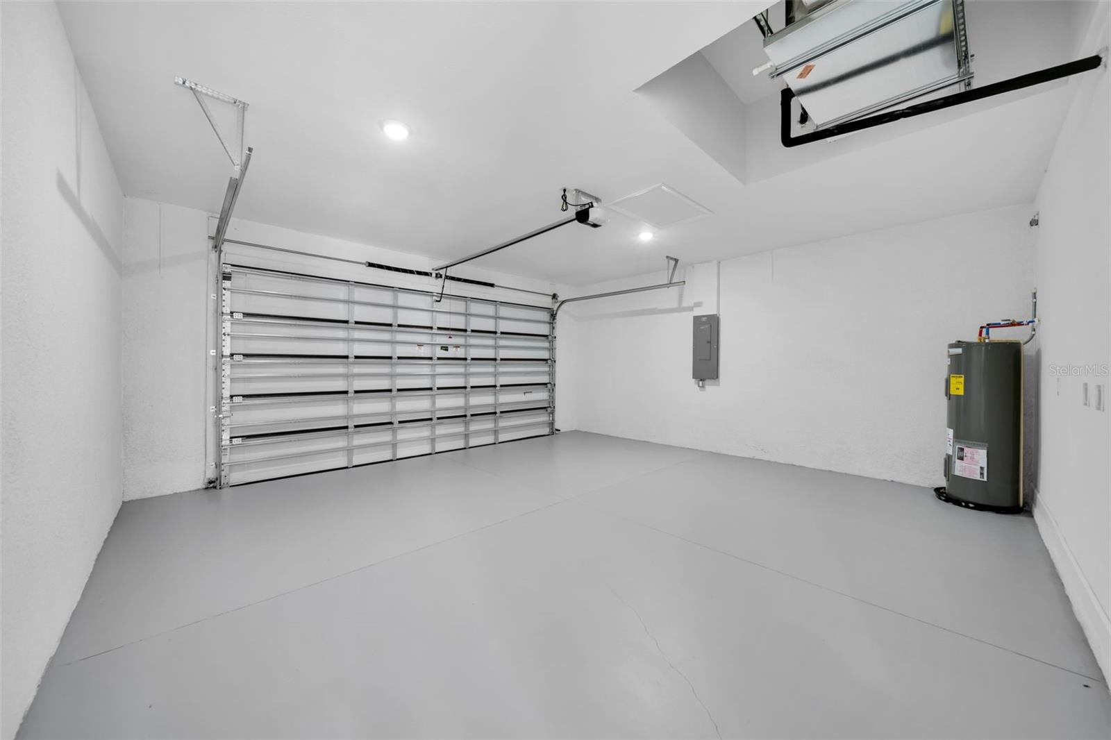 Image 17 of 34 For 7054 Rosemont Drive