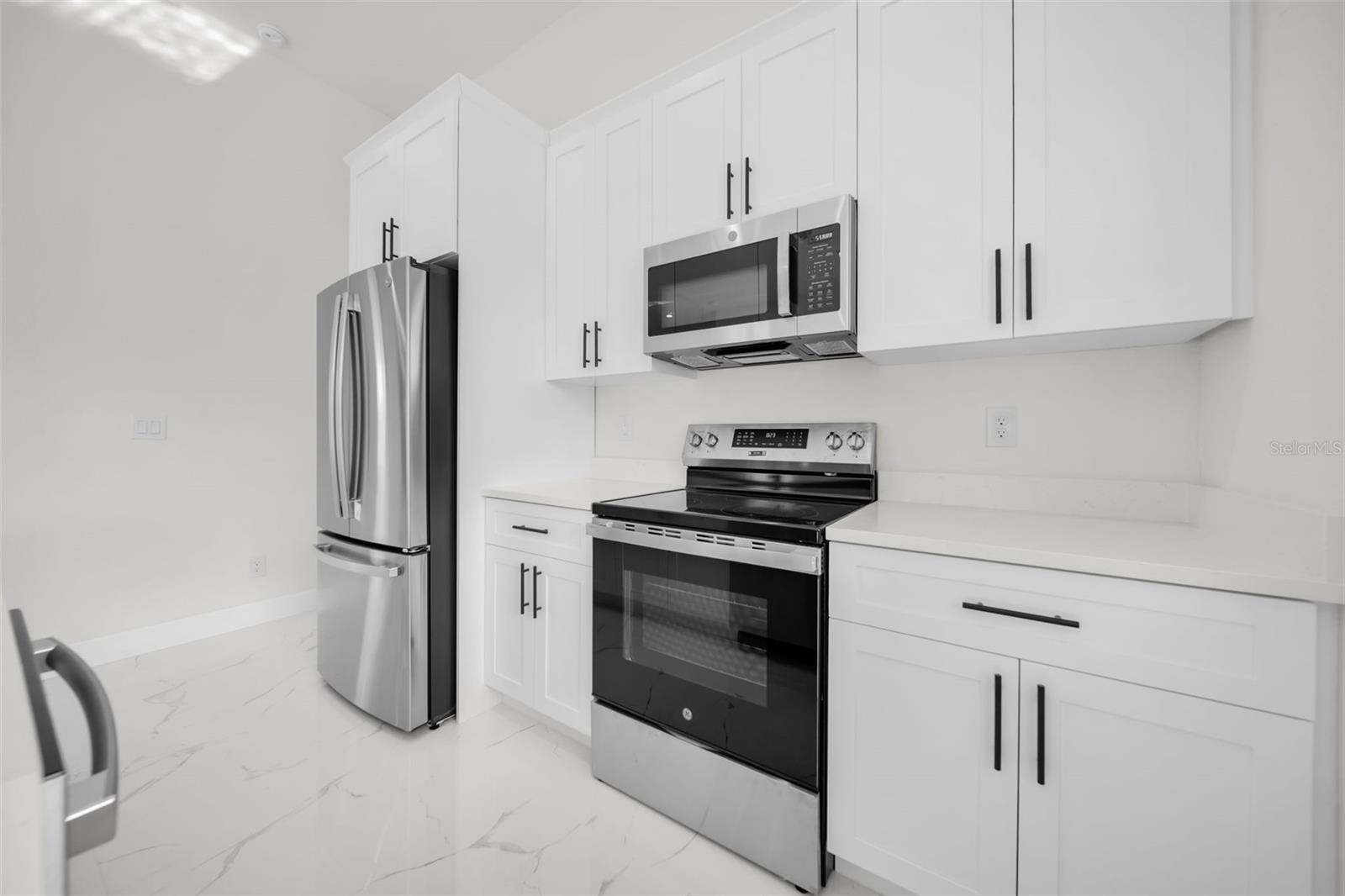 Image 18 of 34 For 7054 Rosemont Drive
