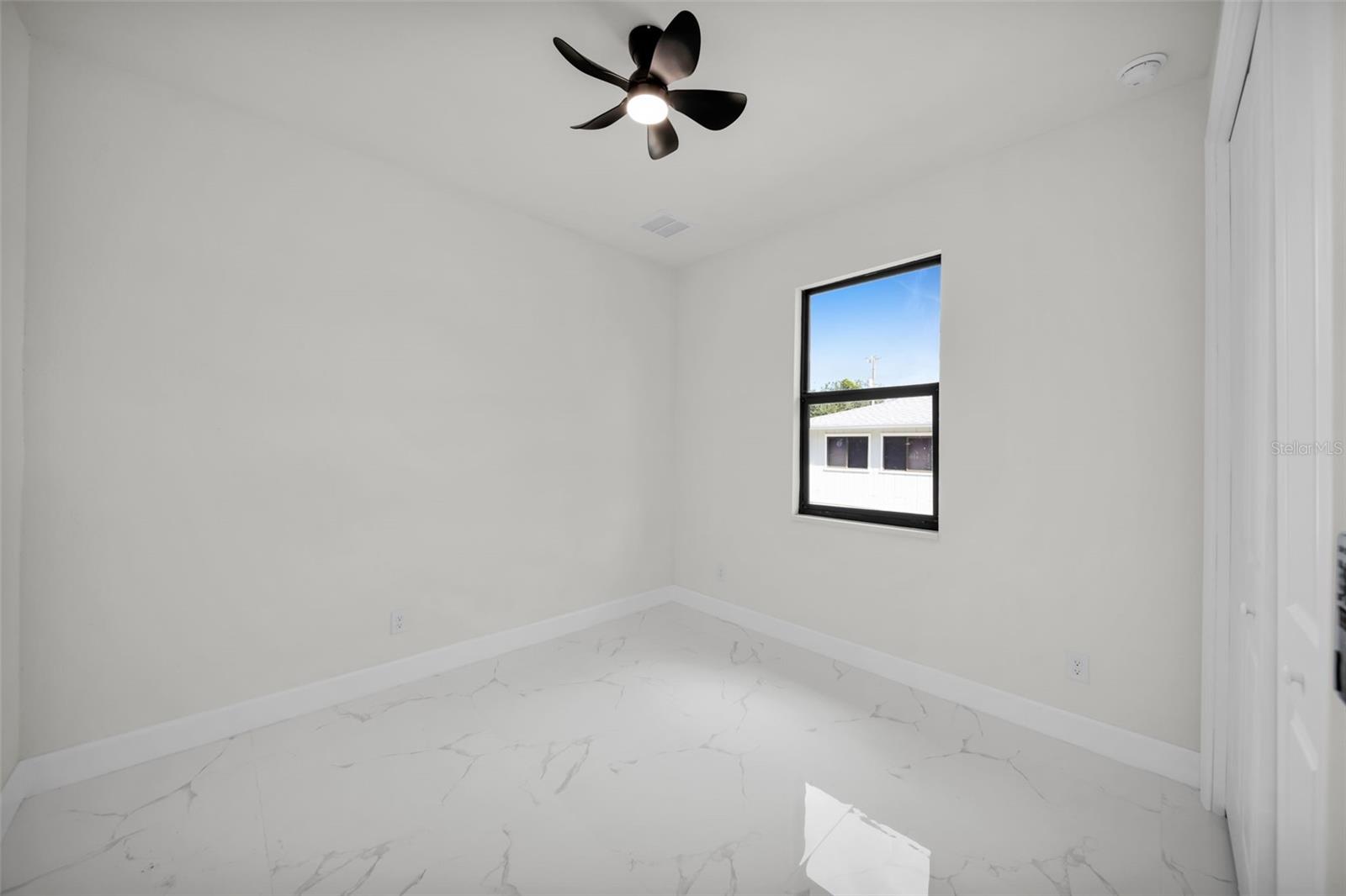 Image 28 of 34 For 7054 Rosemont Drive