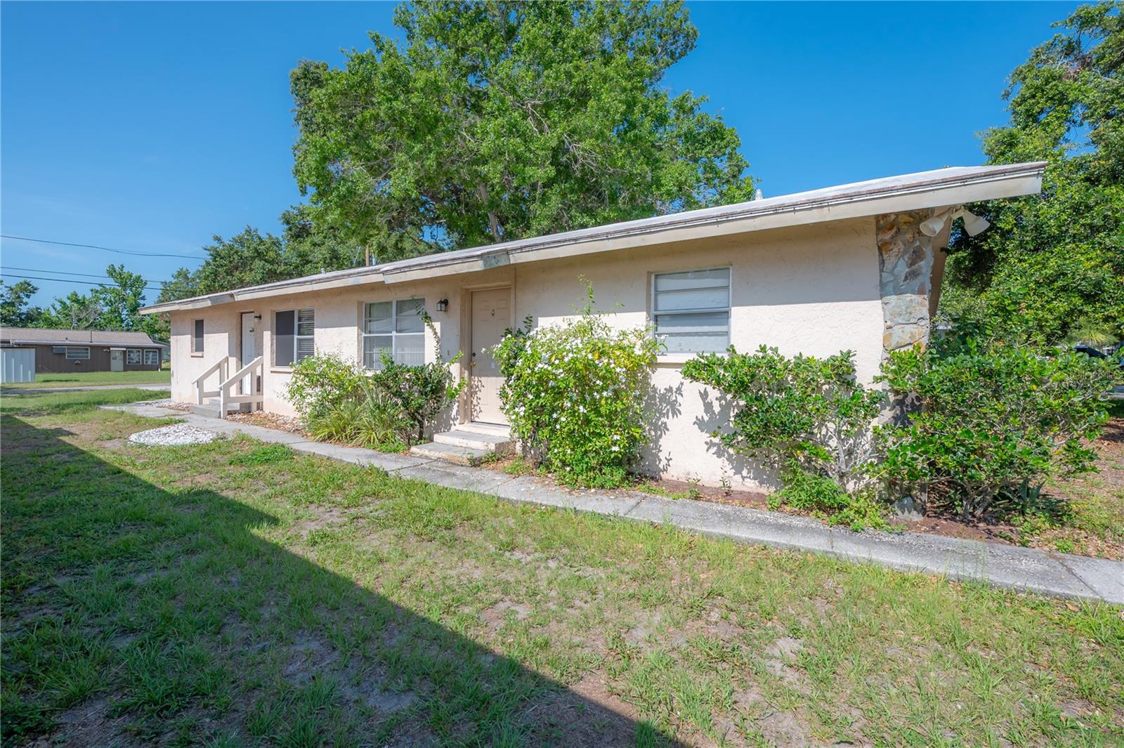 Details for 725 2nd Avenue Ne, LARGO, FL 33770