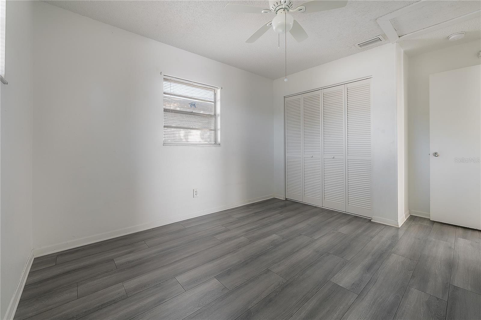 Image 11 of 31 For 725 2nd Avenue Ne