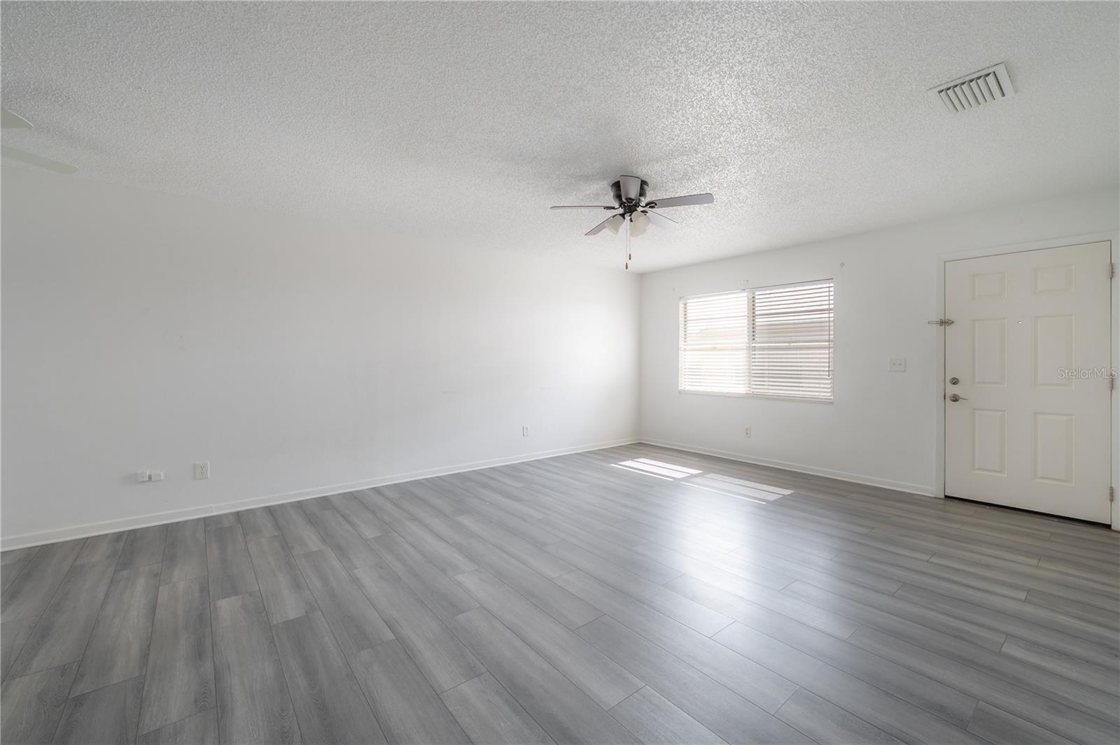 Image 15 of 31 For 725 2nd Avenue Ne