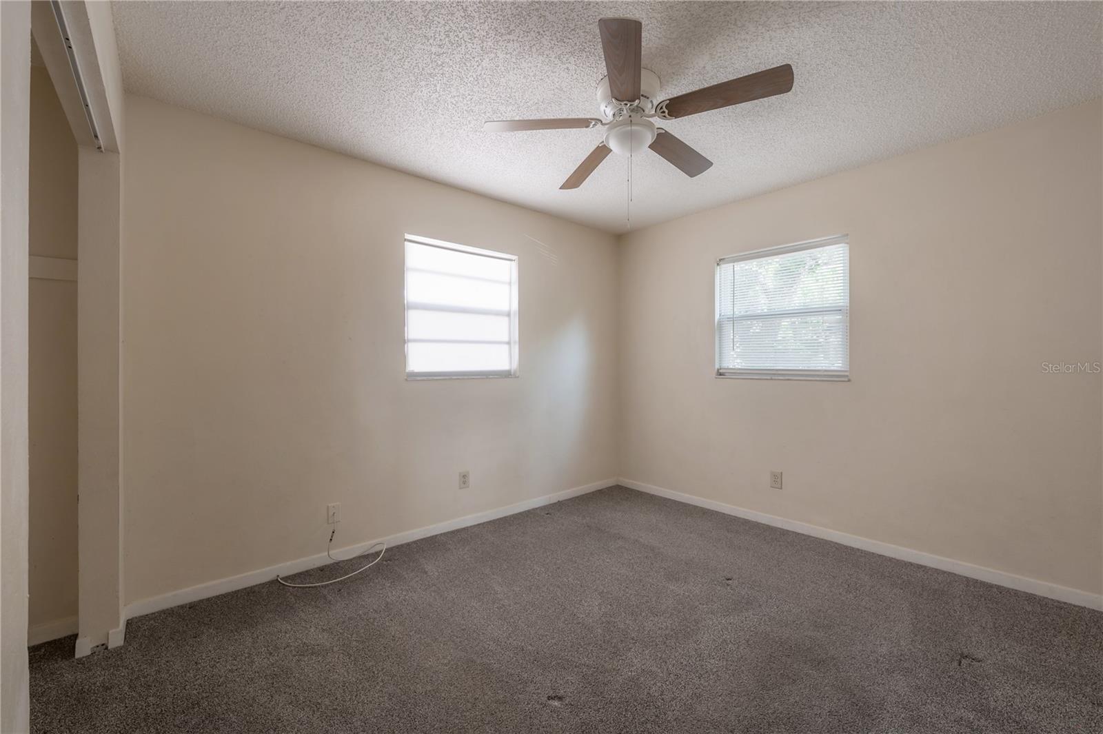Image 18 of 31 For 725 2nd Avenue Ne