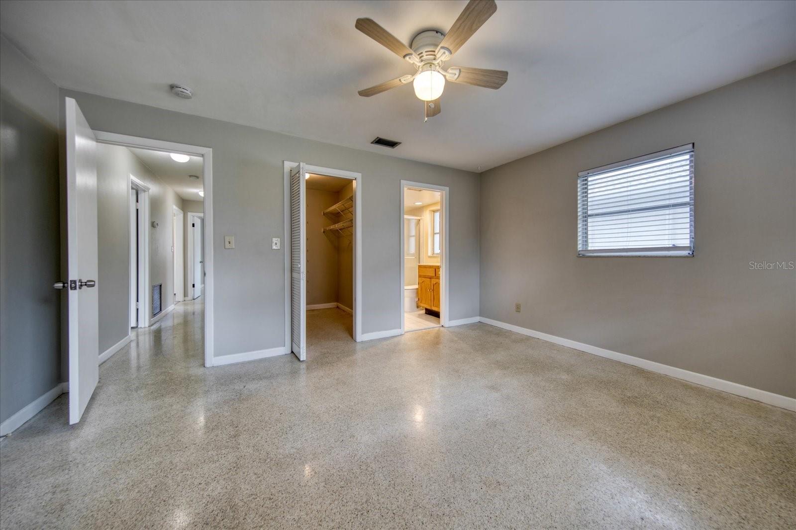 Image 15 of 22 For 1901 Dolphin Drive