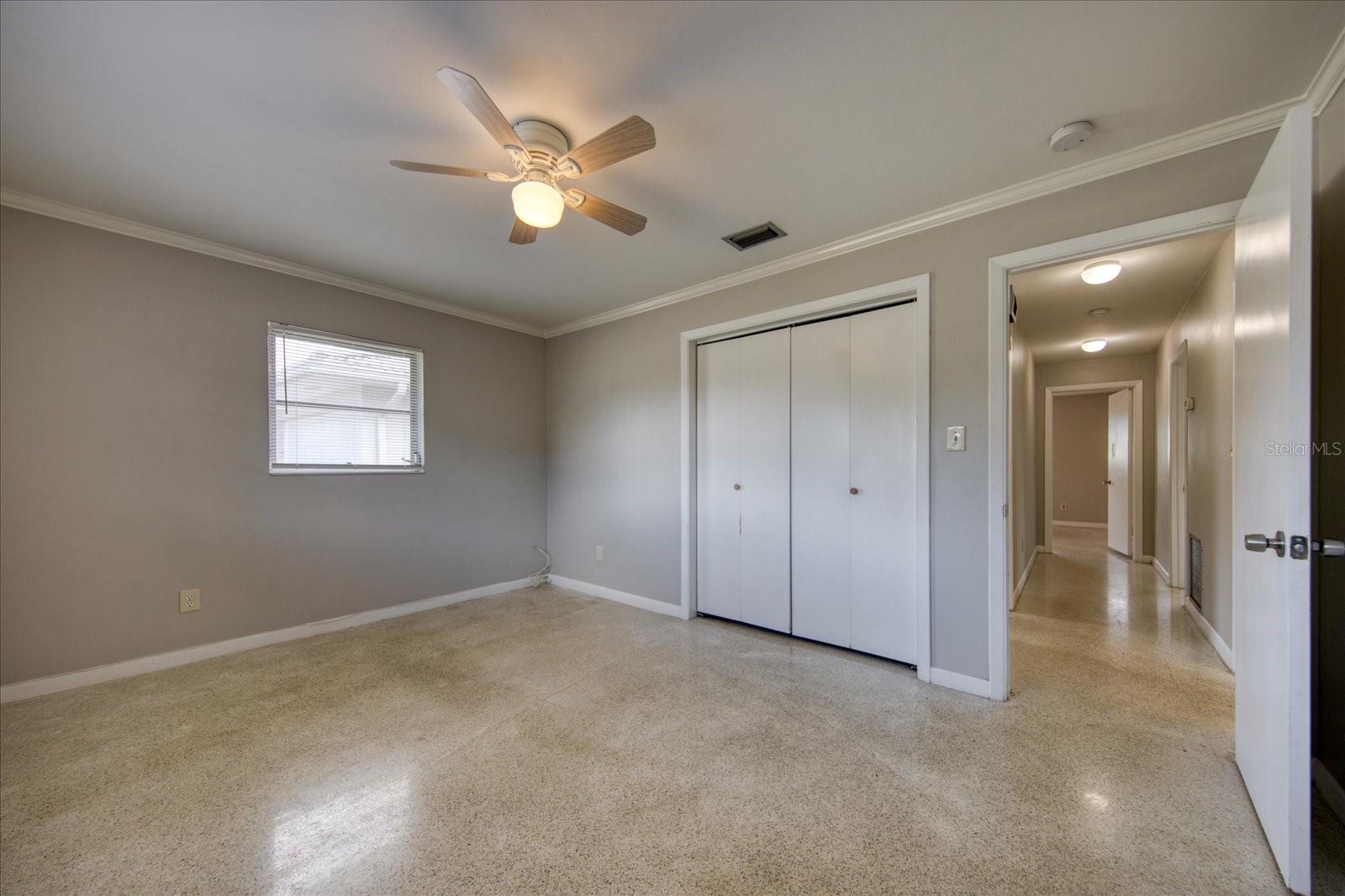 Image 18 of 22 For 1901 Dolphin Drive