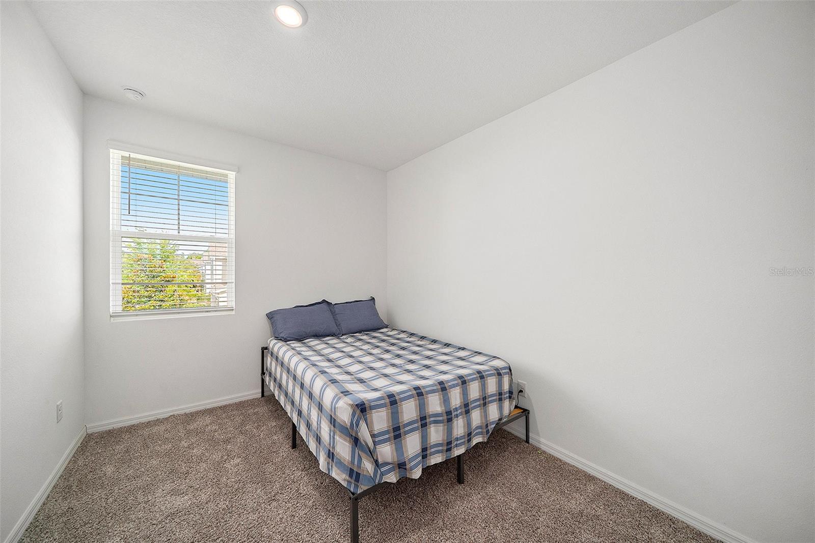 Image 21 of 43 For 15019 Abby Birch Place