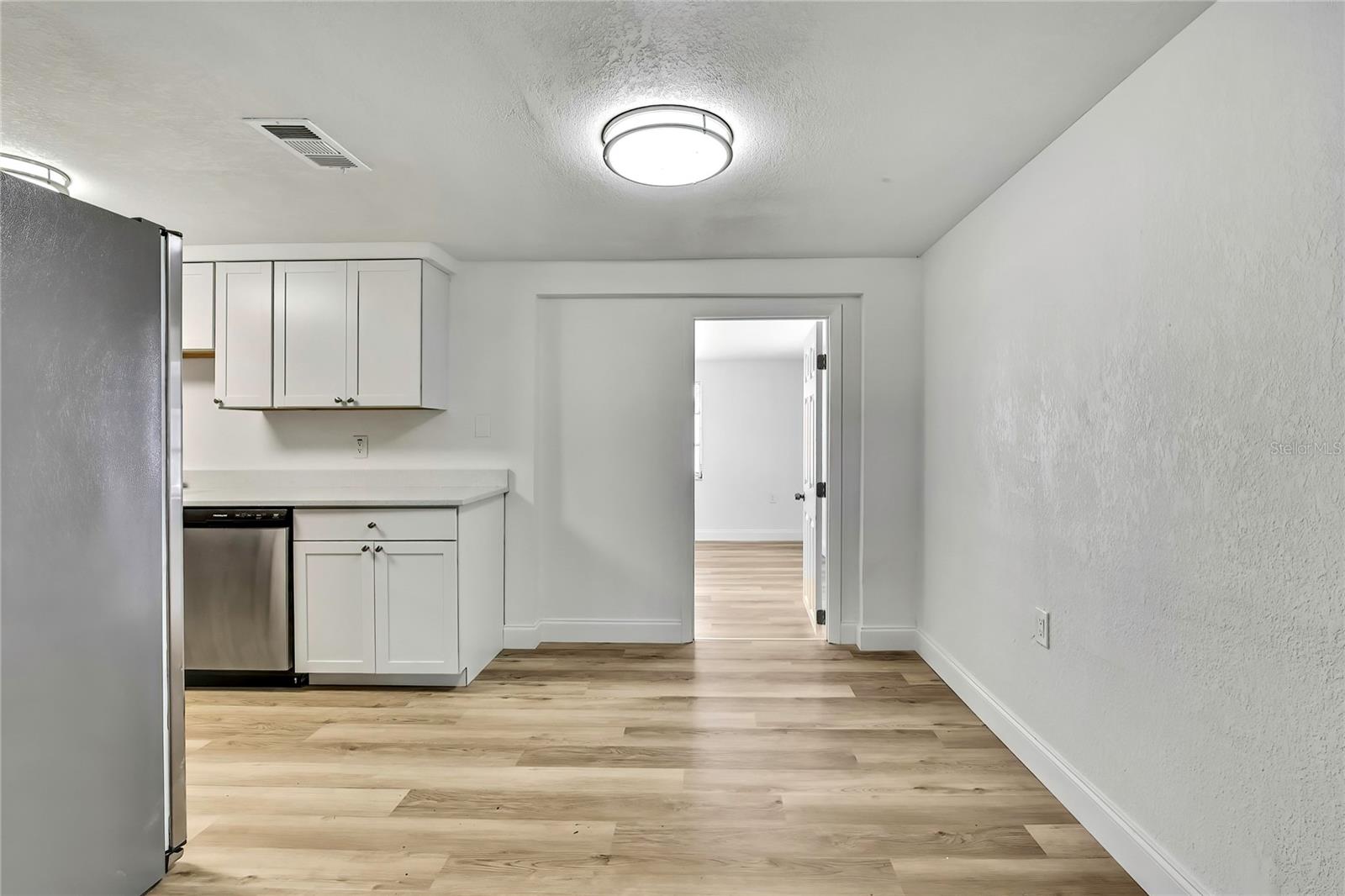 Image 12 of 35 For 5053 Lofton Drive