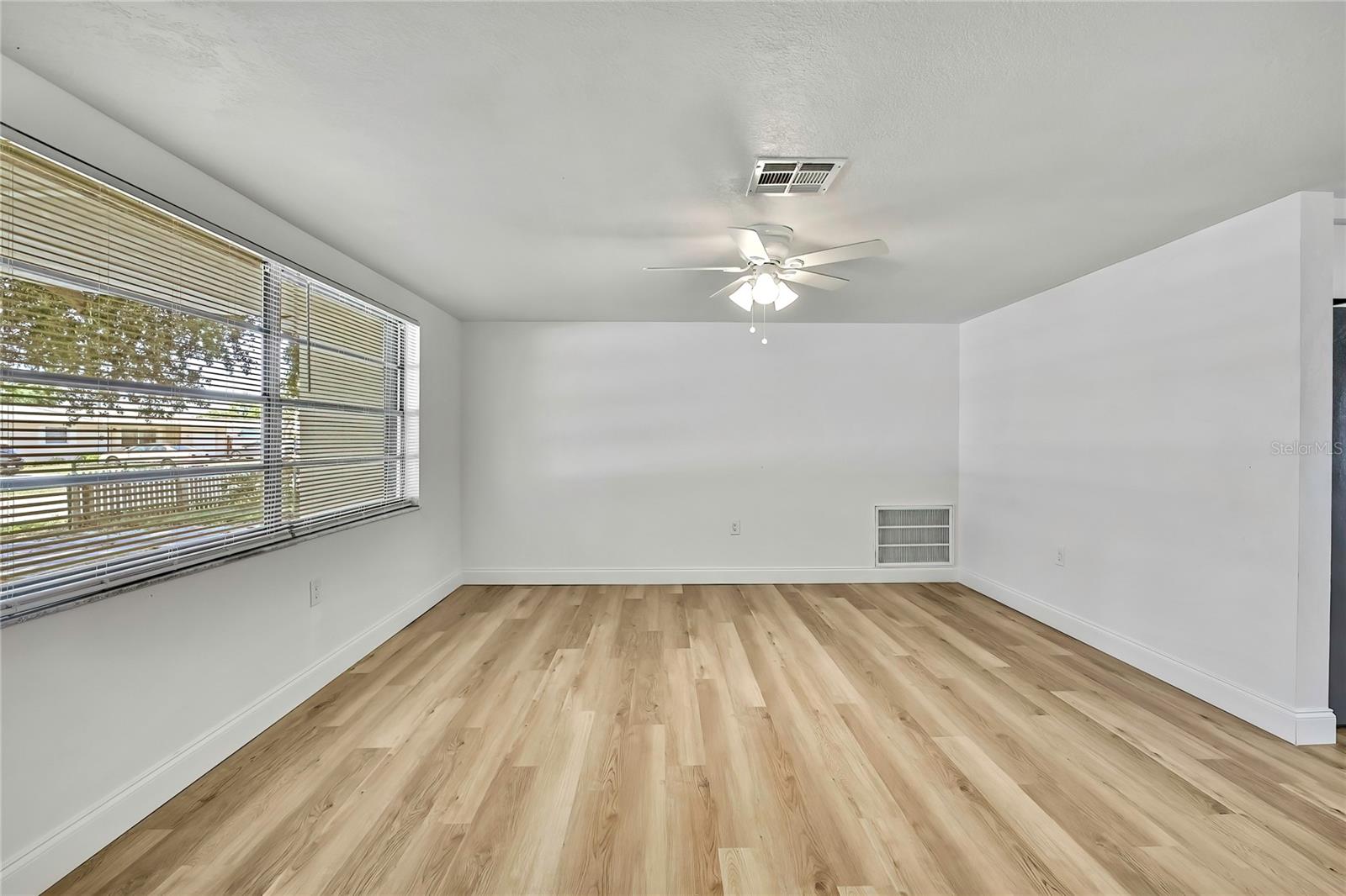 Image 15 of 35 For 5053 Lofton Drive