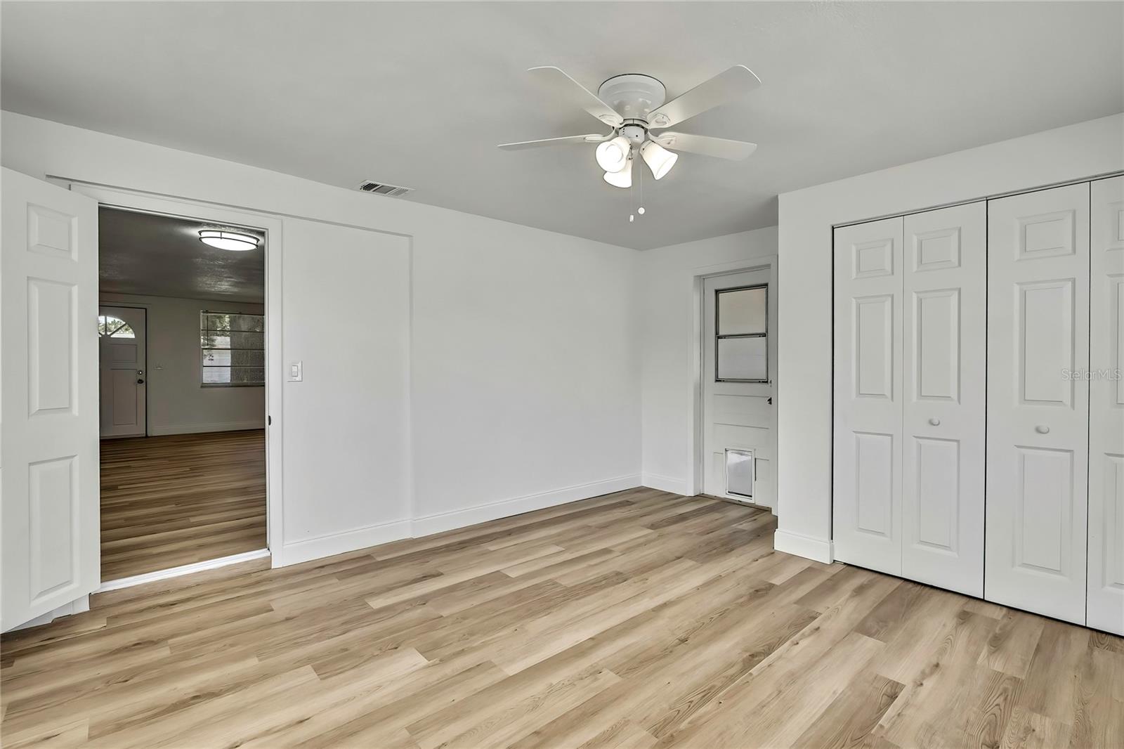 Image 16 of 35 For 5053 Lofton Drive