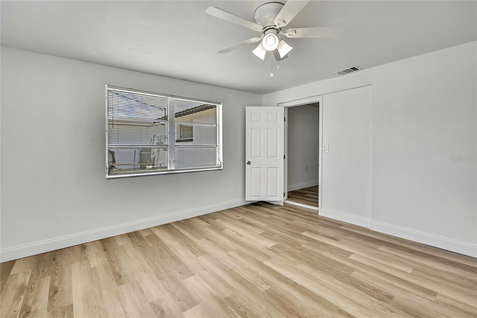 Image 17 of 35 For 5053 Lofton Drive