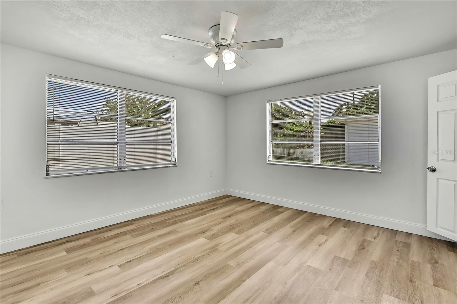 Image 18 of 35 For 5053 Lofton Drive