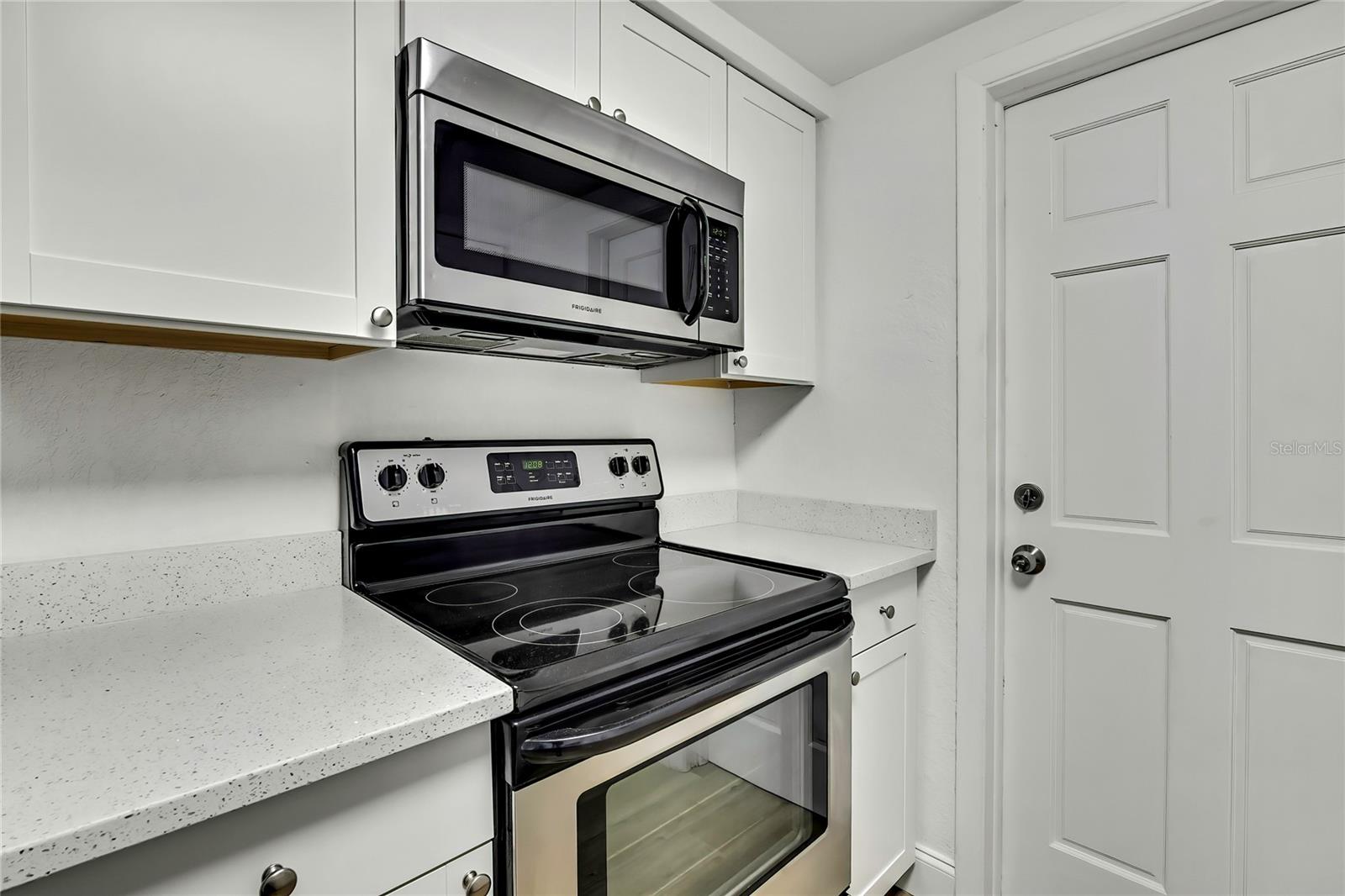 Image 5 of 35 For 5053 Lofton Drive