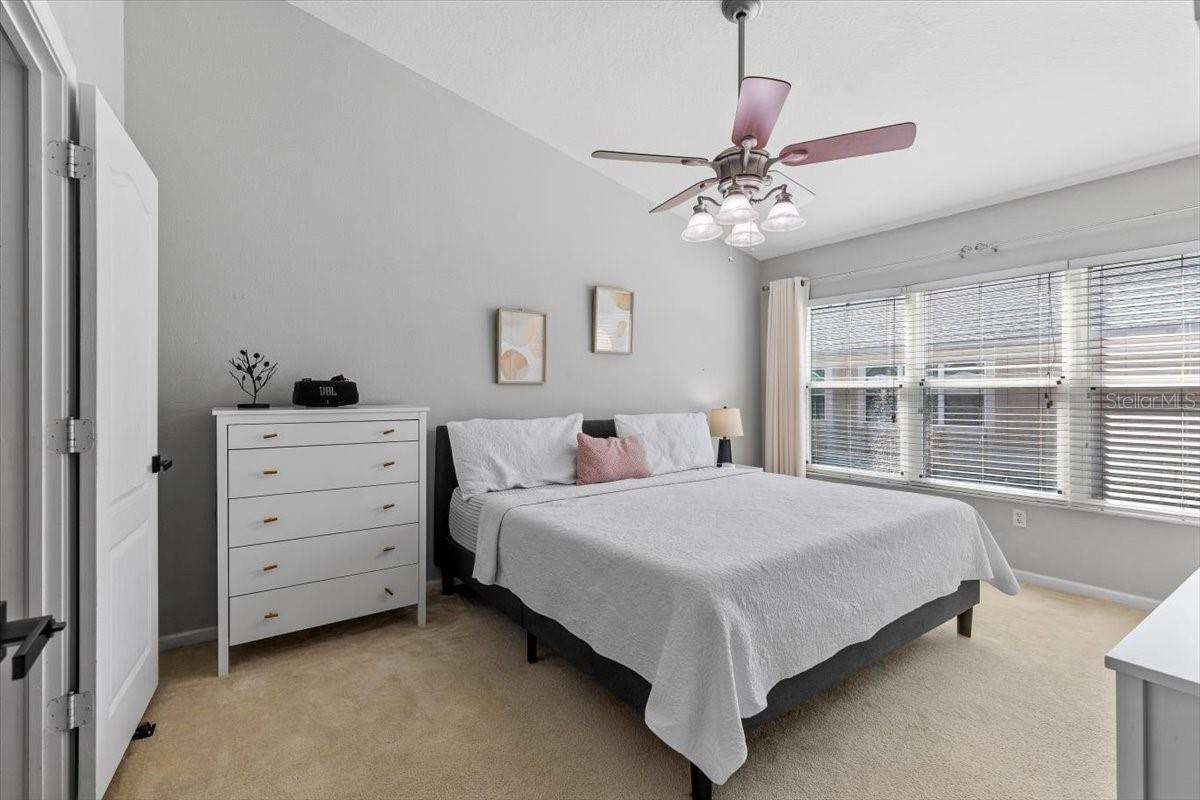 Image 18 of 36 For 26614 Castleview Way