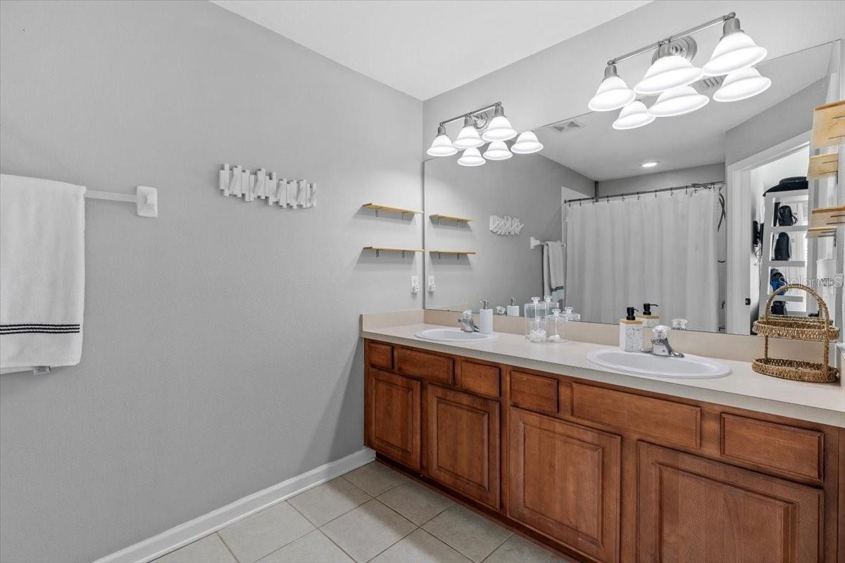 Image 22 of 36 For 26614 Castleview Way